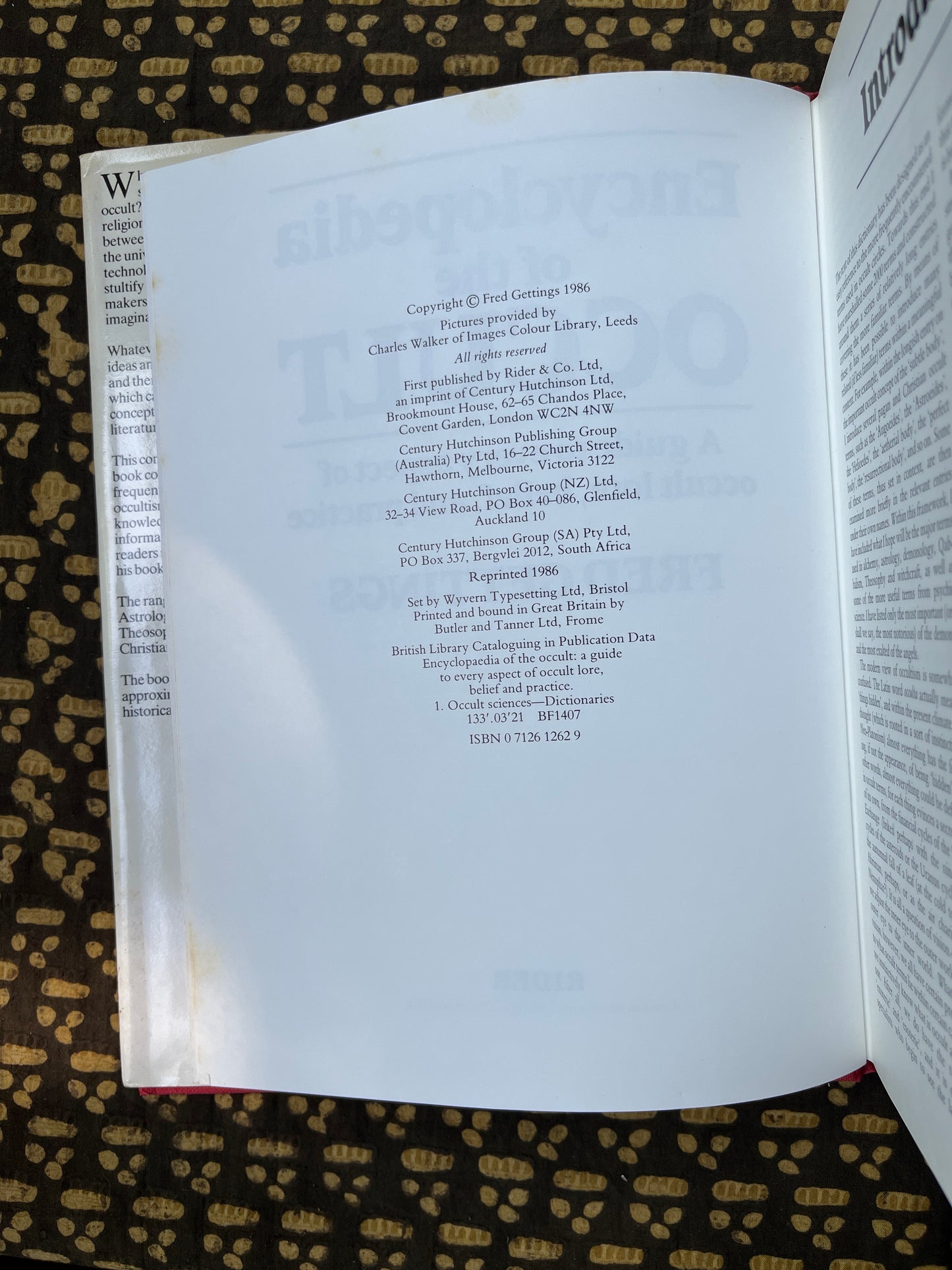 Encyclopedia of the Occult - Fred Gettings