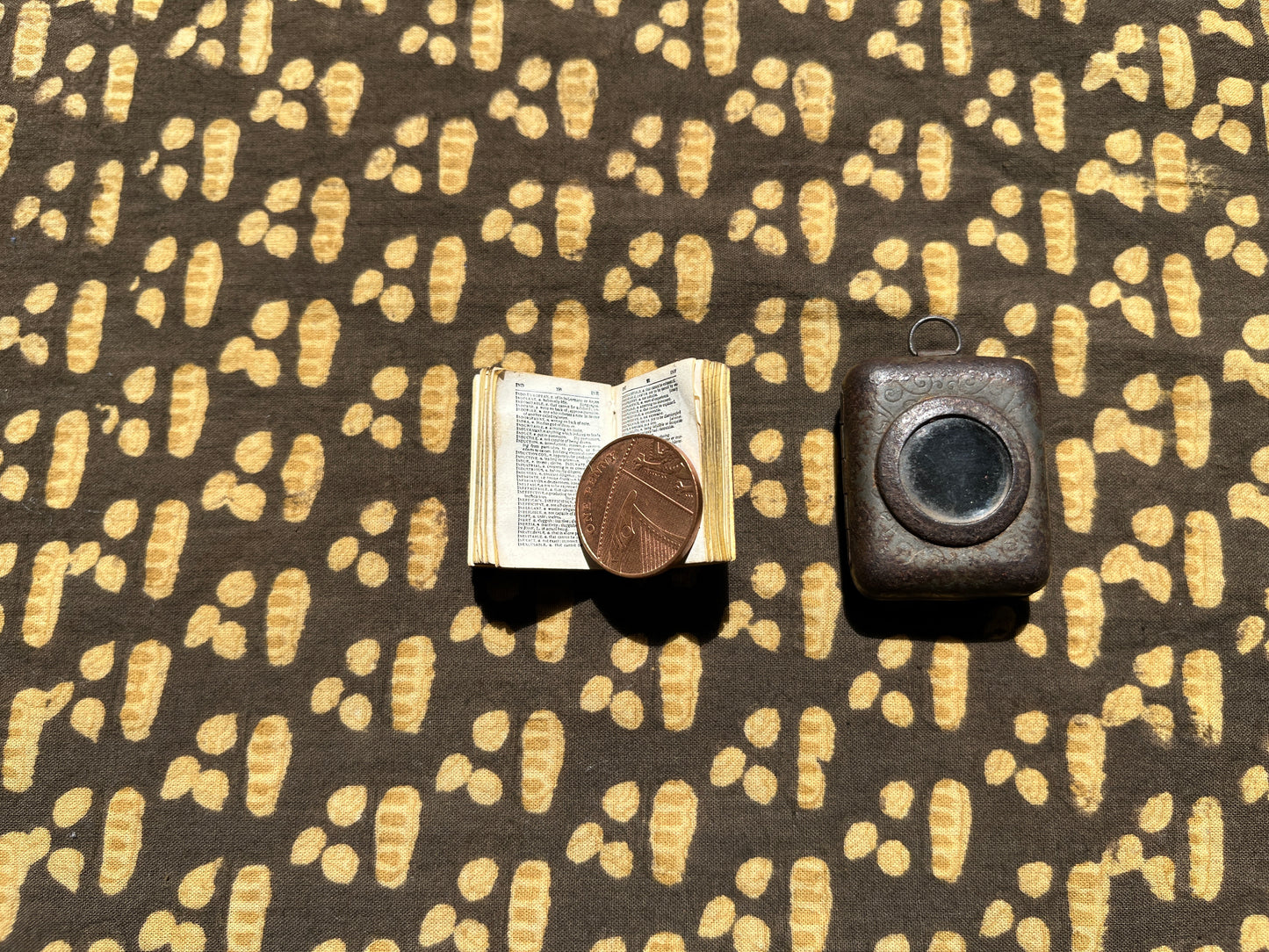 Miniature Dictionary - David Bryce & Son