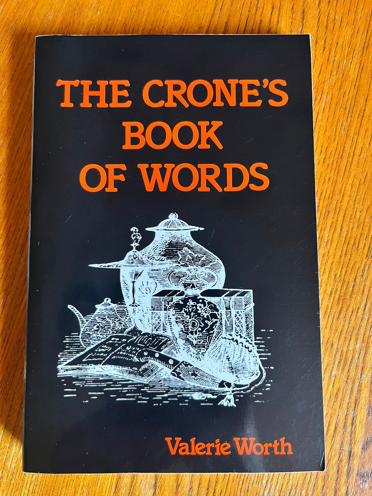 The Crone's Book of Words - Valerie Worth