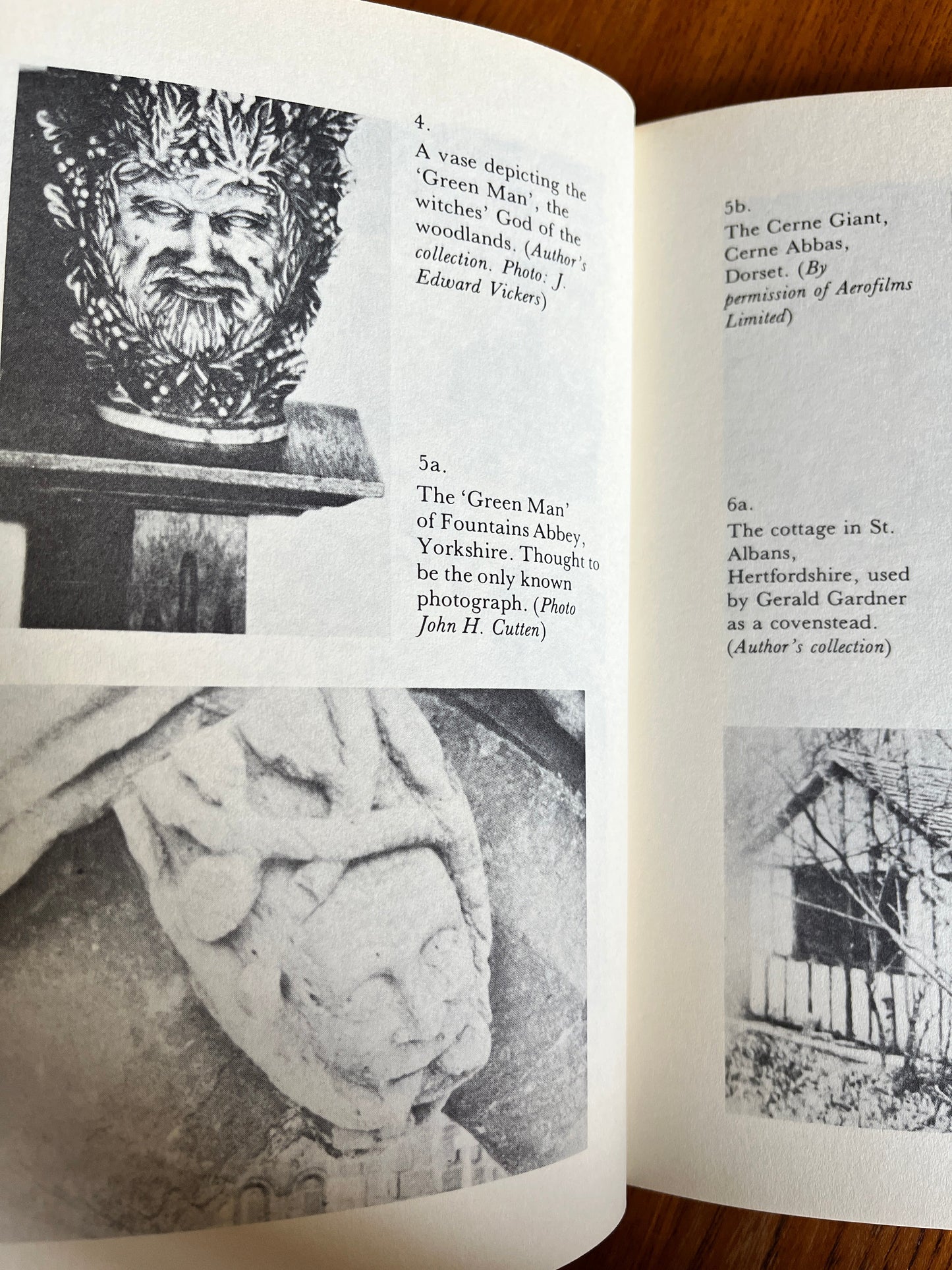 Lid off the Cauldron: A Wicca Handbook - Patricia Crowther