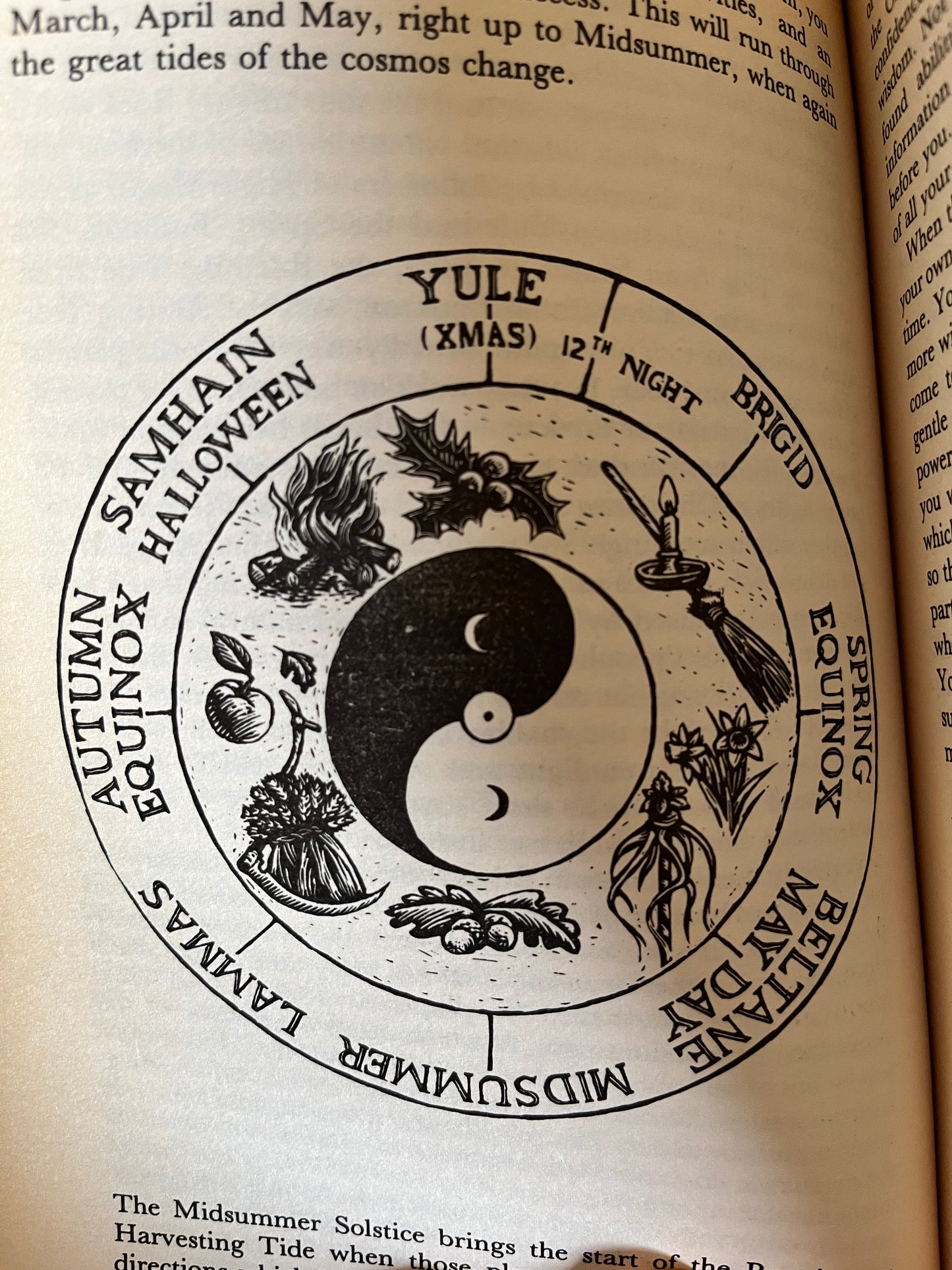 A Witch Alone: Thirteen Moons to Master Natural Magic - Marian Green