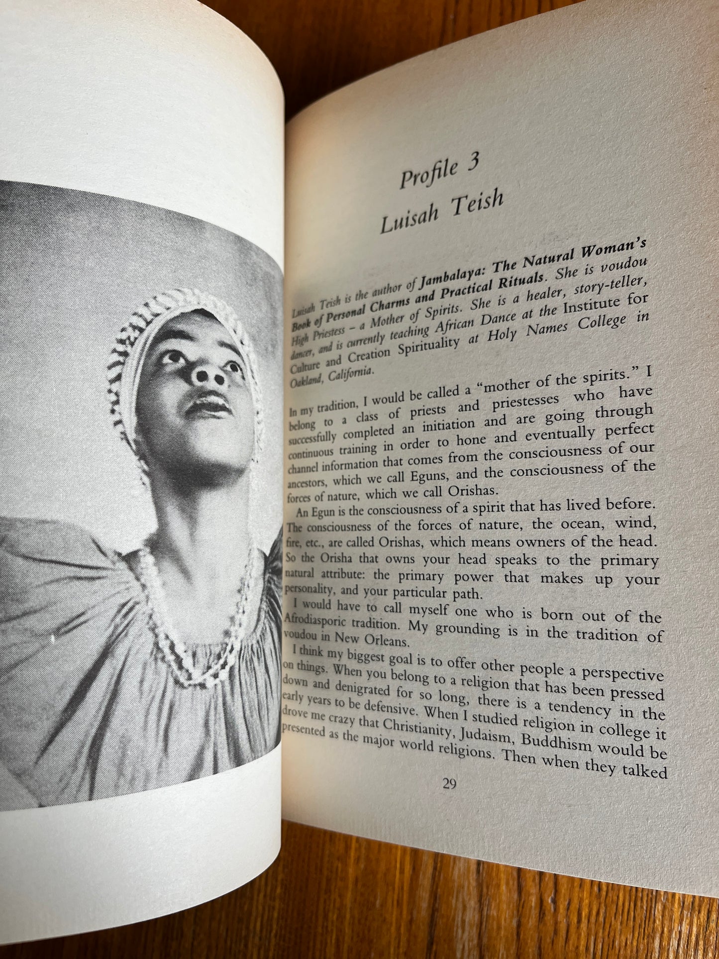 Shape Shifters: Shaman Women in Contemporary Society - Michele Jamal (First Edition)