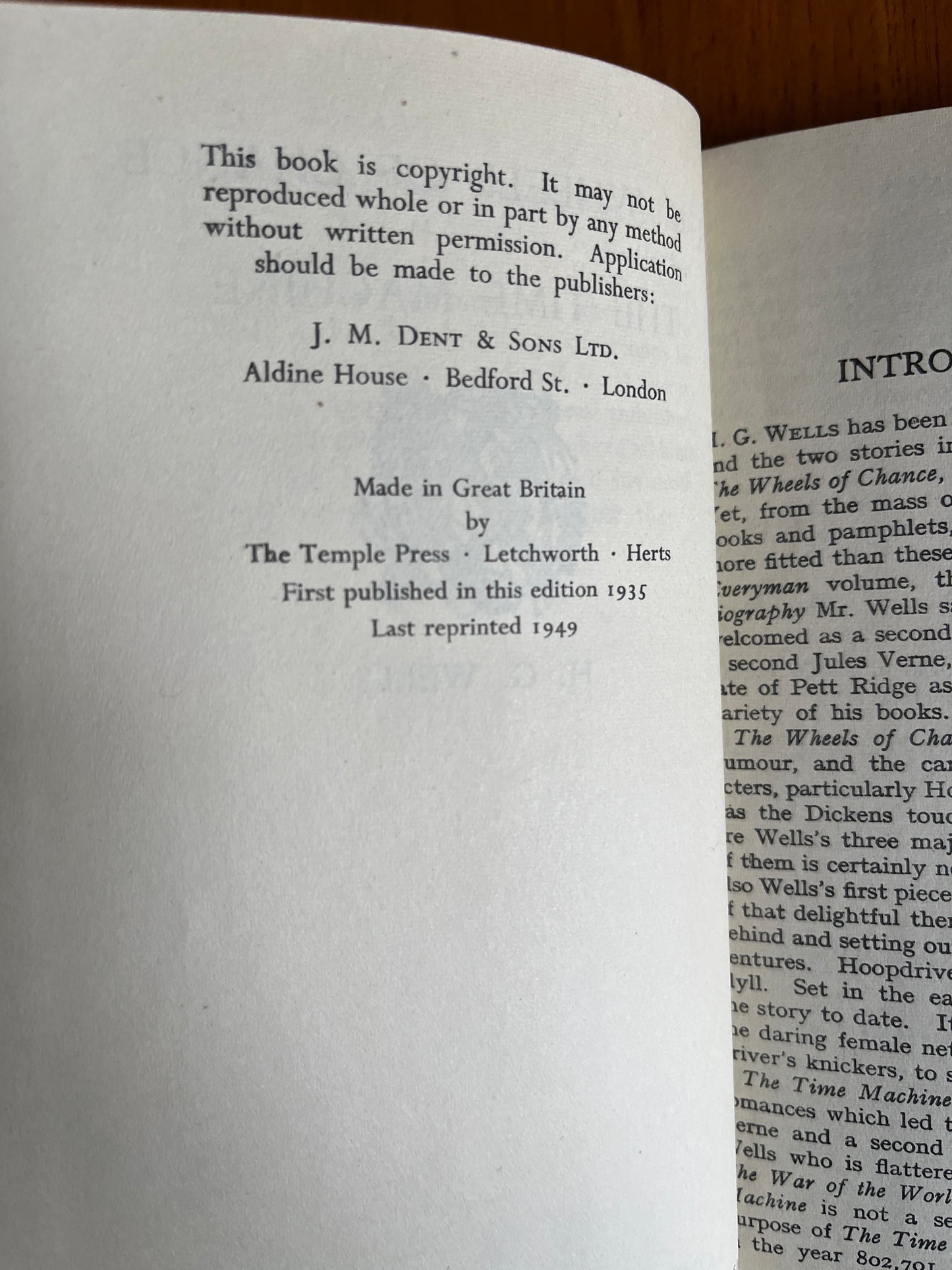 The Time Machine & The Wheels of Chance - HG Wells