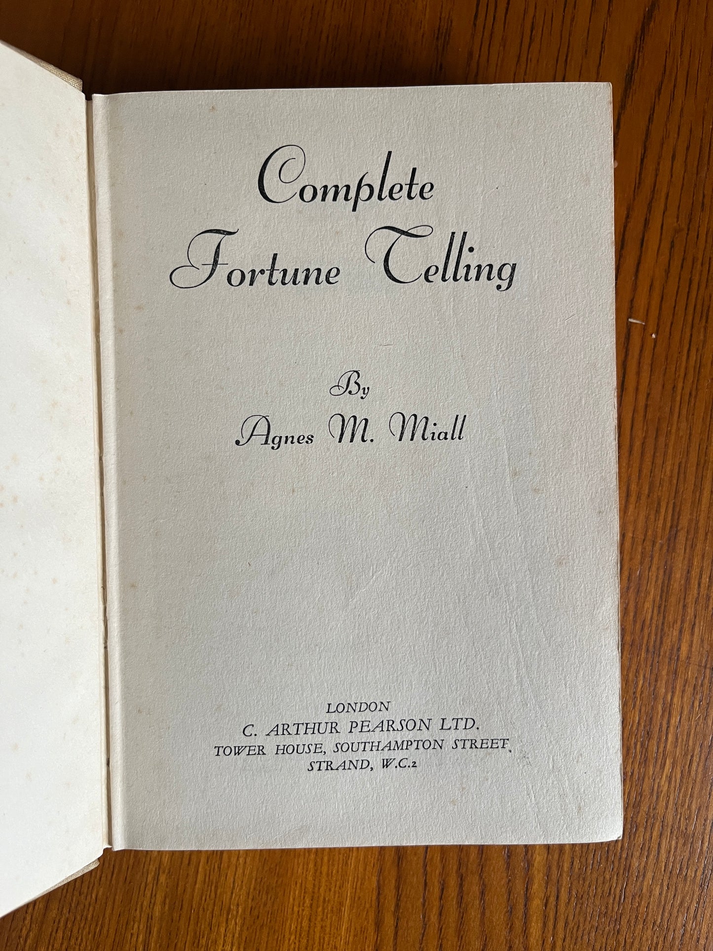 Complete Fortune Telling - Agnus M Miall - 1958