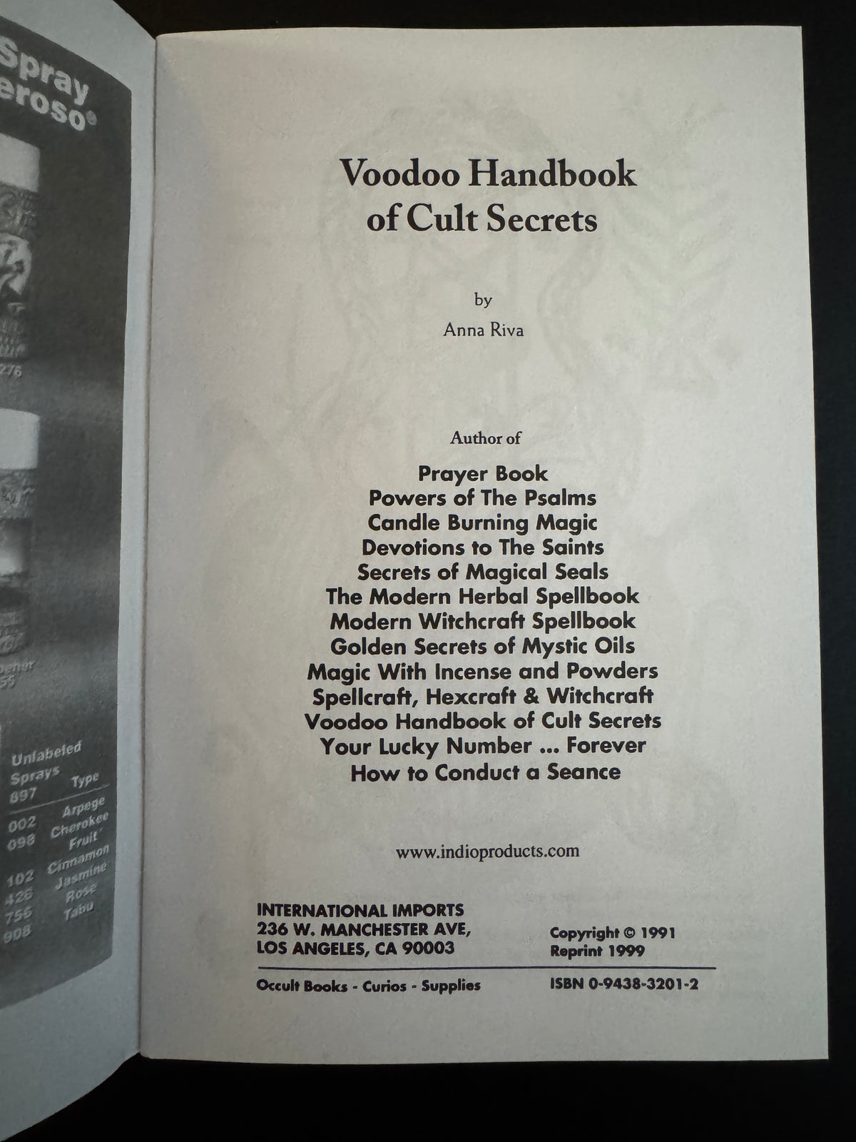 Voodoo Handbook of Cult Secrets - Anna Riva