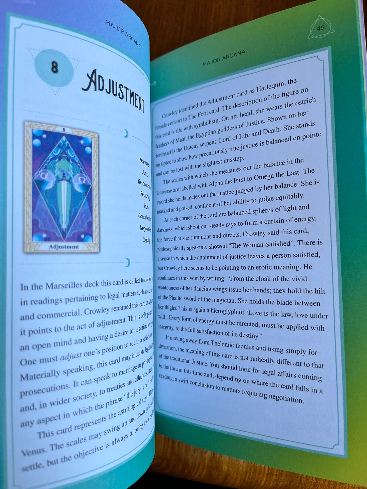 The Aleister Crowley Tarot - Tania Ahsan (Boxed Book and Deck)