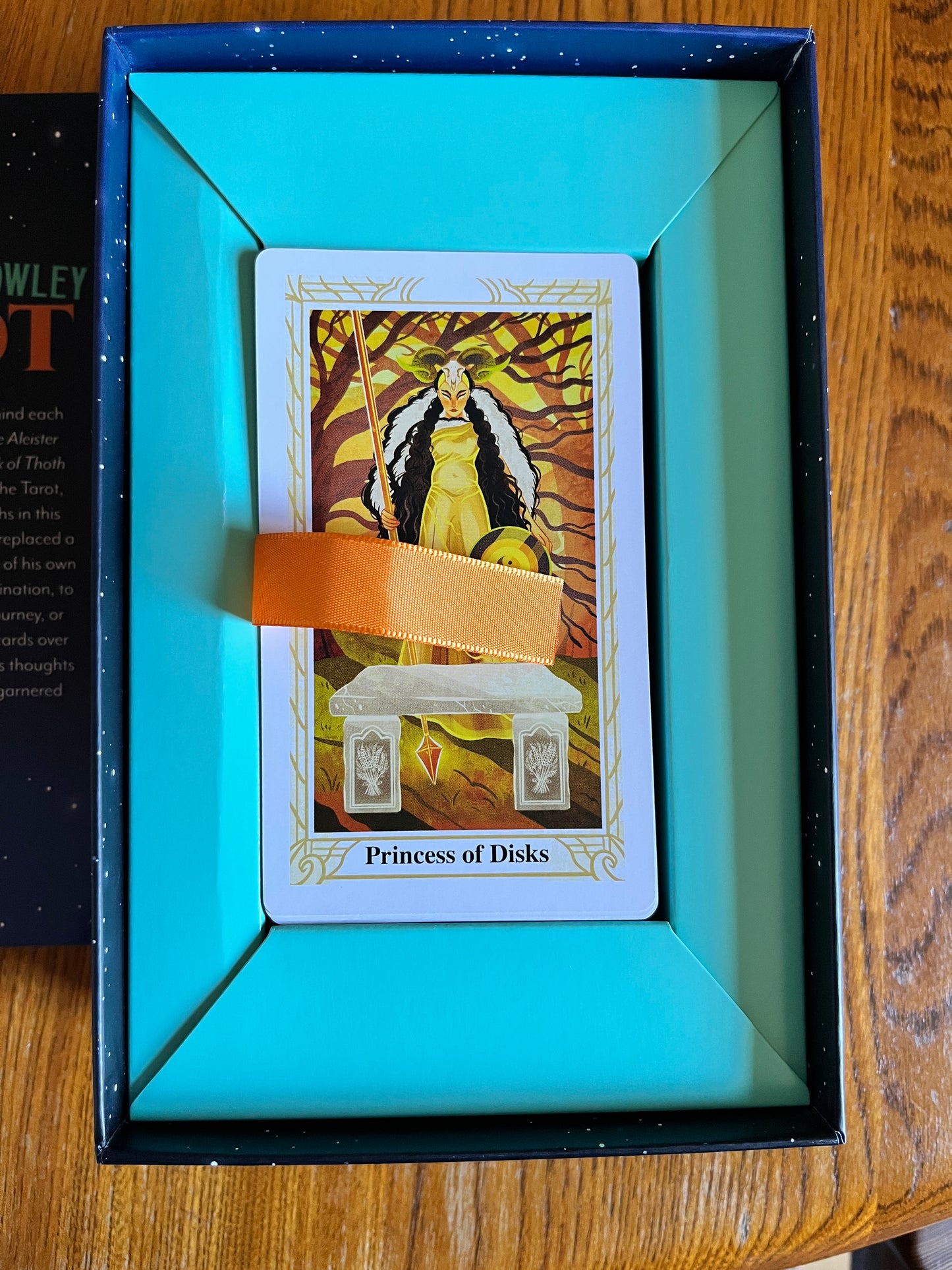 The Aleister Crowley Tarot - Tania Ahsan (Boxed Book and Deck)