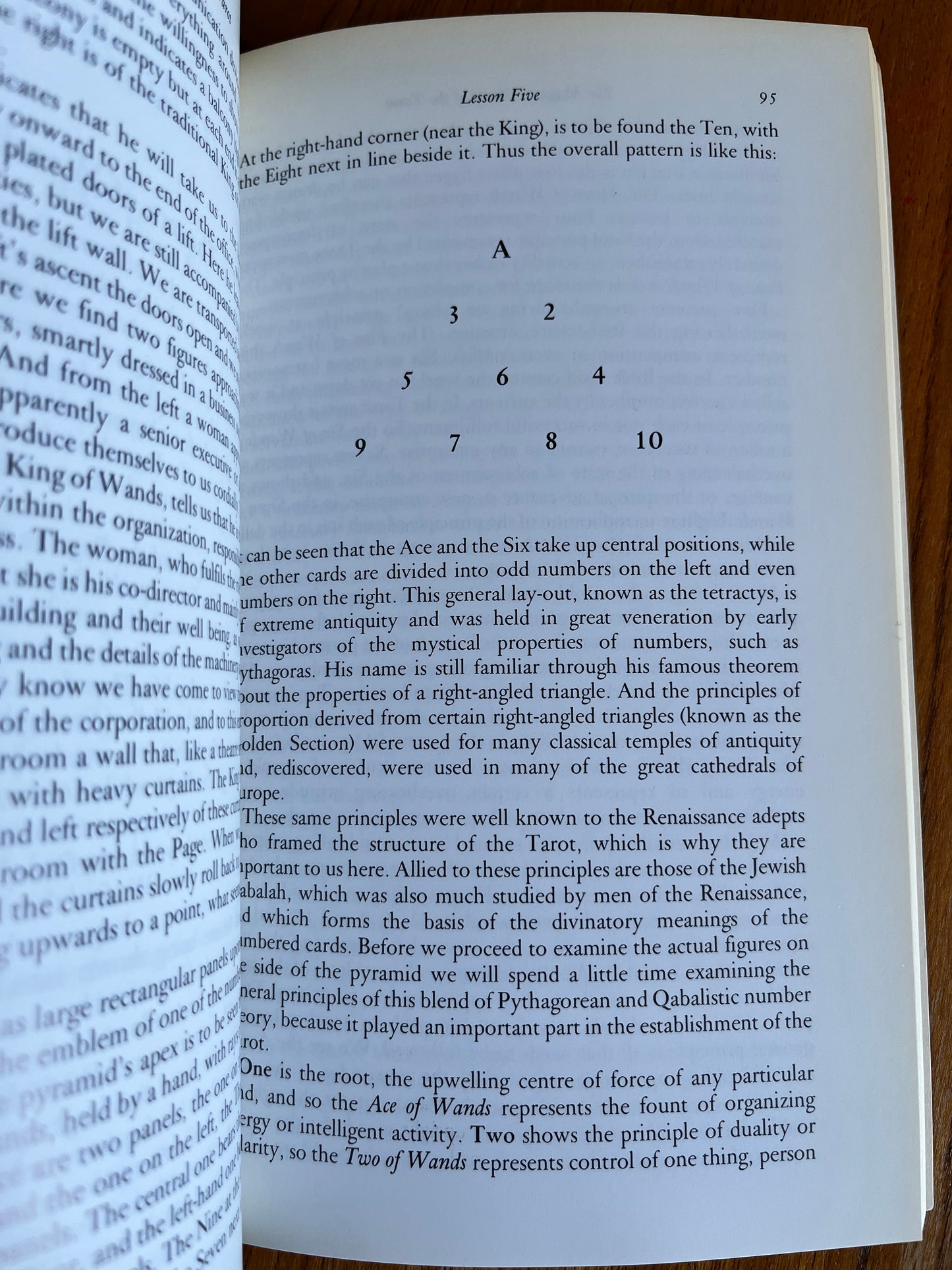 The Magical World of Tarot - Gareth Knight (First Edition)
