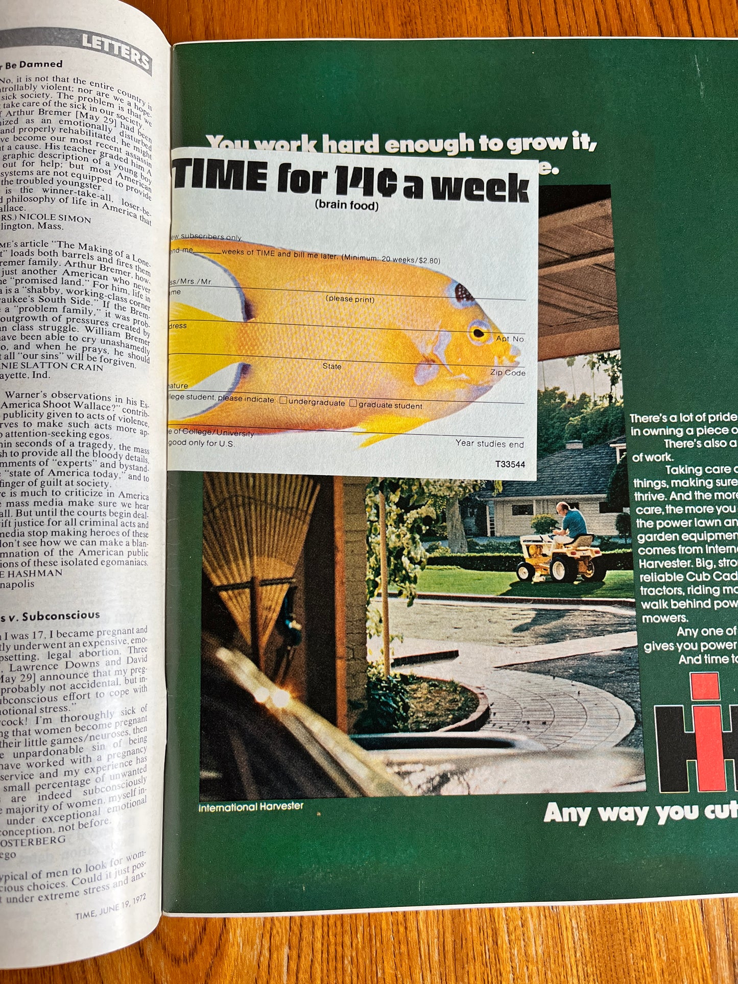 The Occult Revival - 1972 TIME Magazine (RARE, NEAR-NEW CONDITION AND NO SUB STICKER)