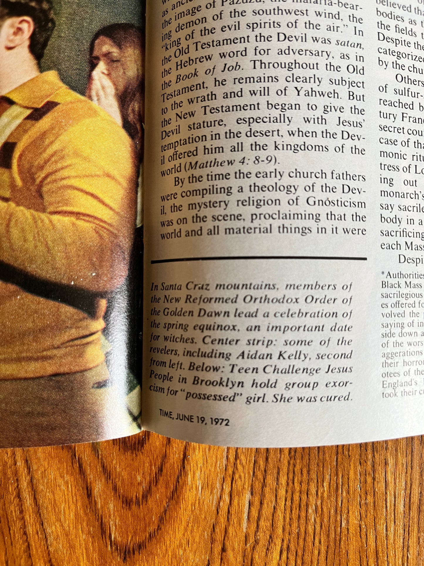 The Occult Revival - 1972 TIME Magazine (RARE, NEAR-NEW CONDITION AND NO SUB STICKER)
