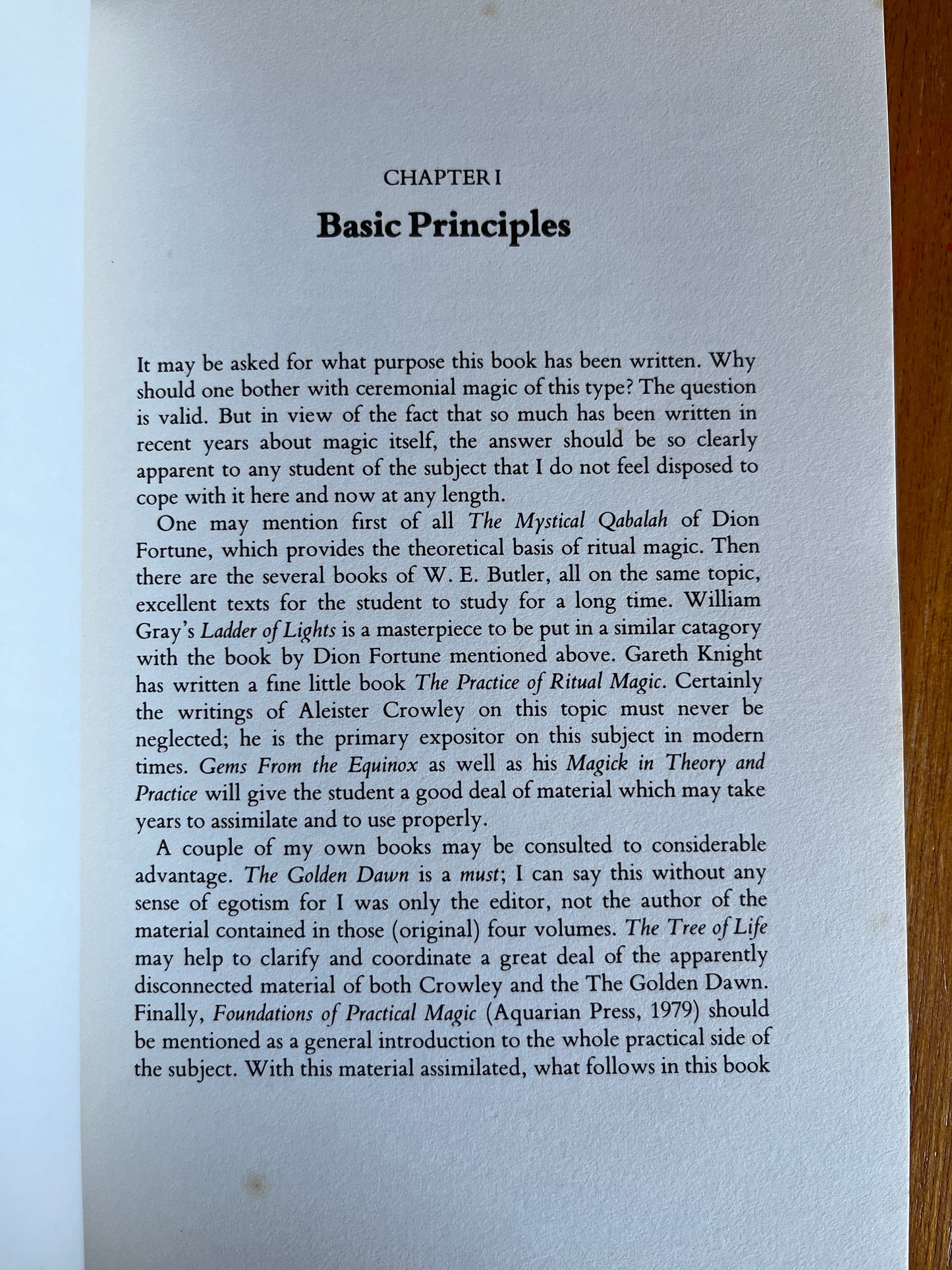Ceremonial Magic: A Guide to the Mechanics of Ritual - Israel Regardie