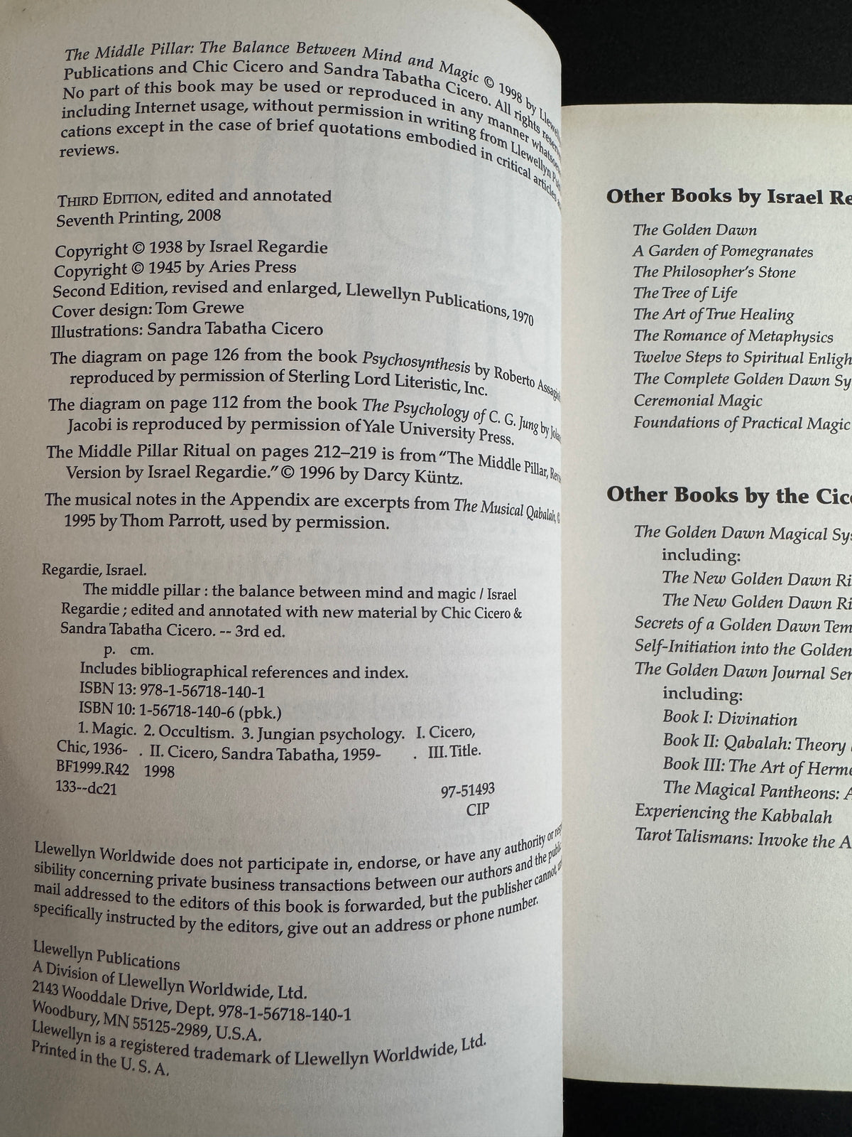 The Middle Pillar - Israel Regardie (edited and revised by Chic & Sandra Tabatha Cicero)