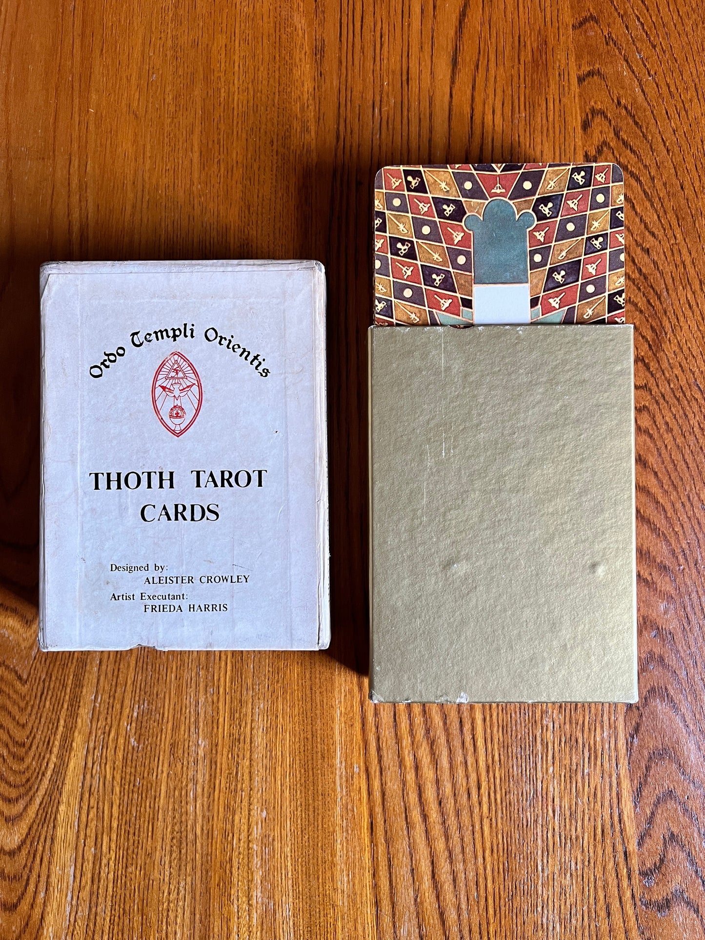 Thoth Tarot Cards with Book - Aleister Crowley & Frieda Harris (Samuel Weiser Edition 1973 - "Version B")