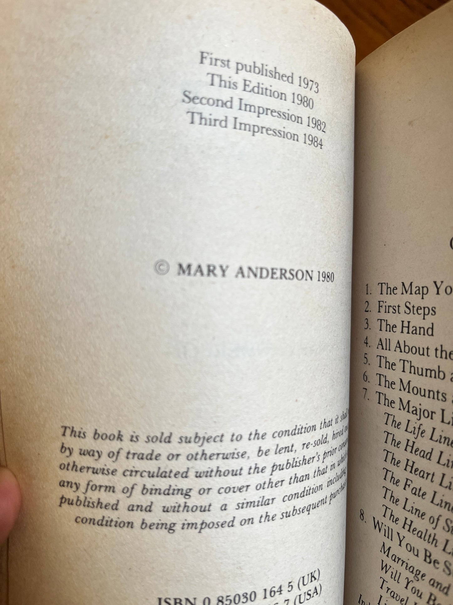 Palmistry - Mary Anderson