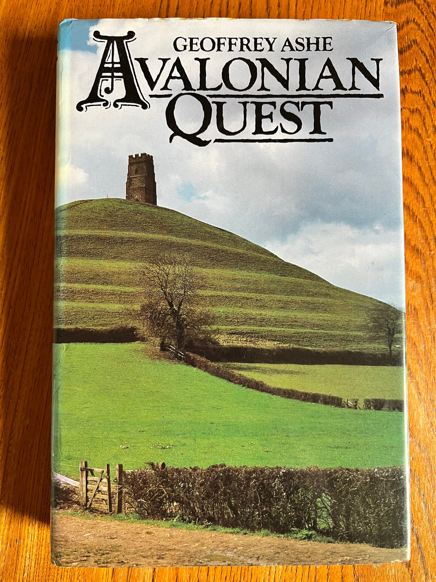 Avalonian Quest - Geoffrey Ashe