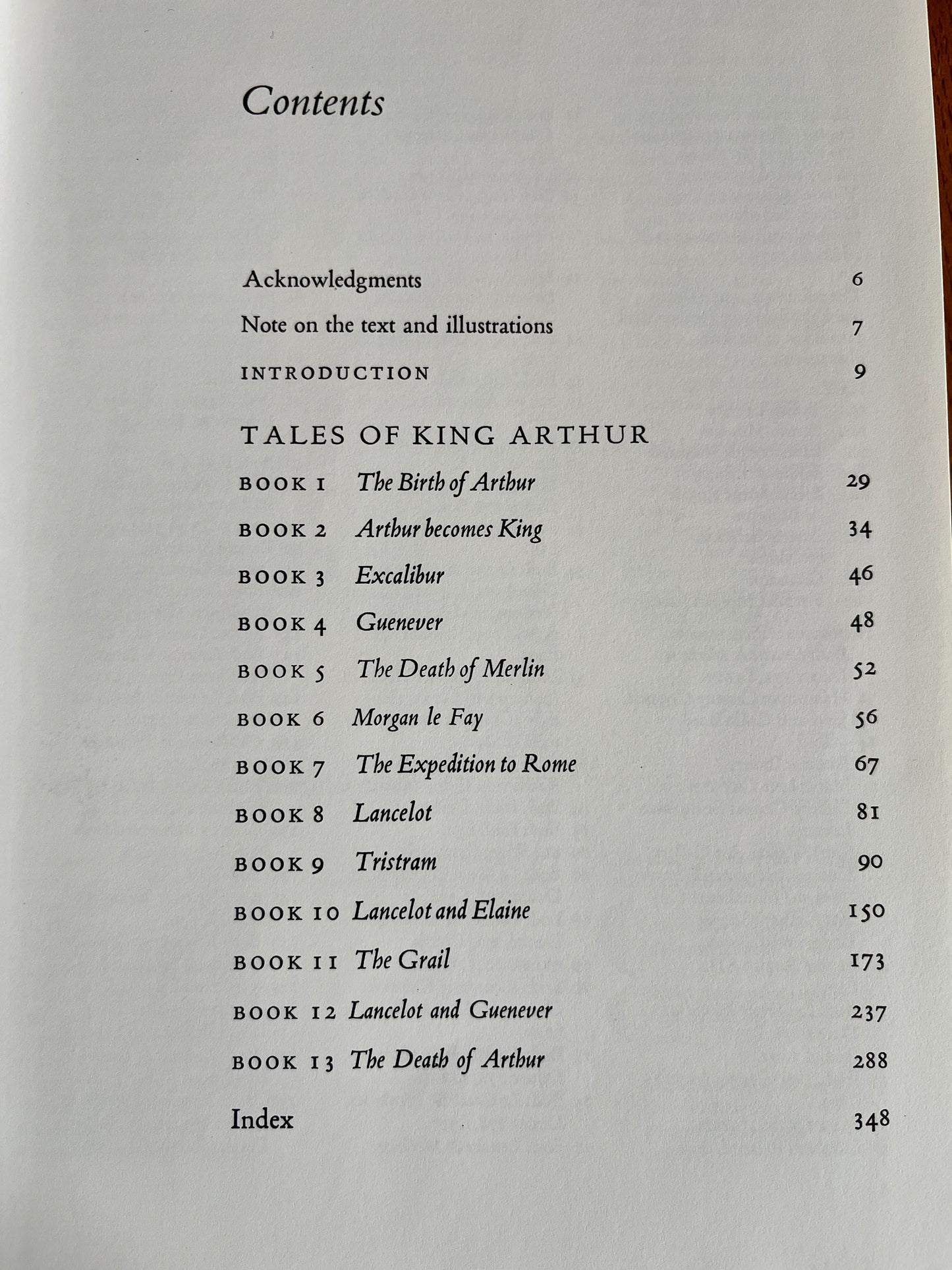 Sir Thomas Malory's Tales of King Arthur - Ed Michael Senior