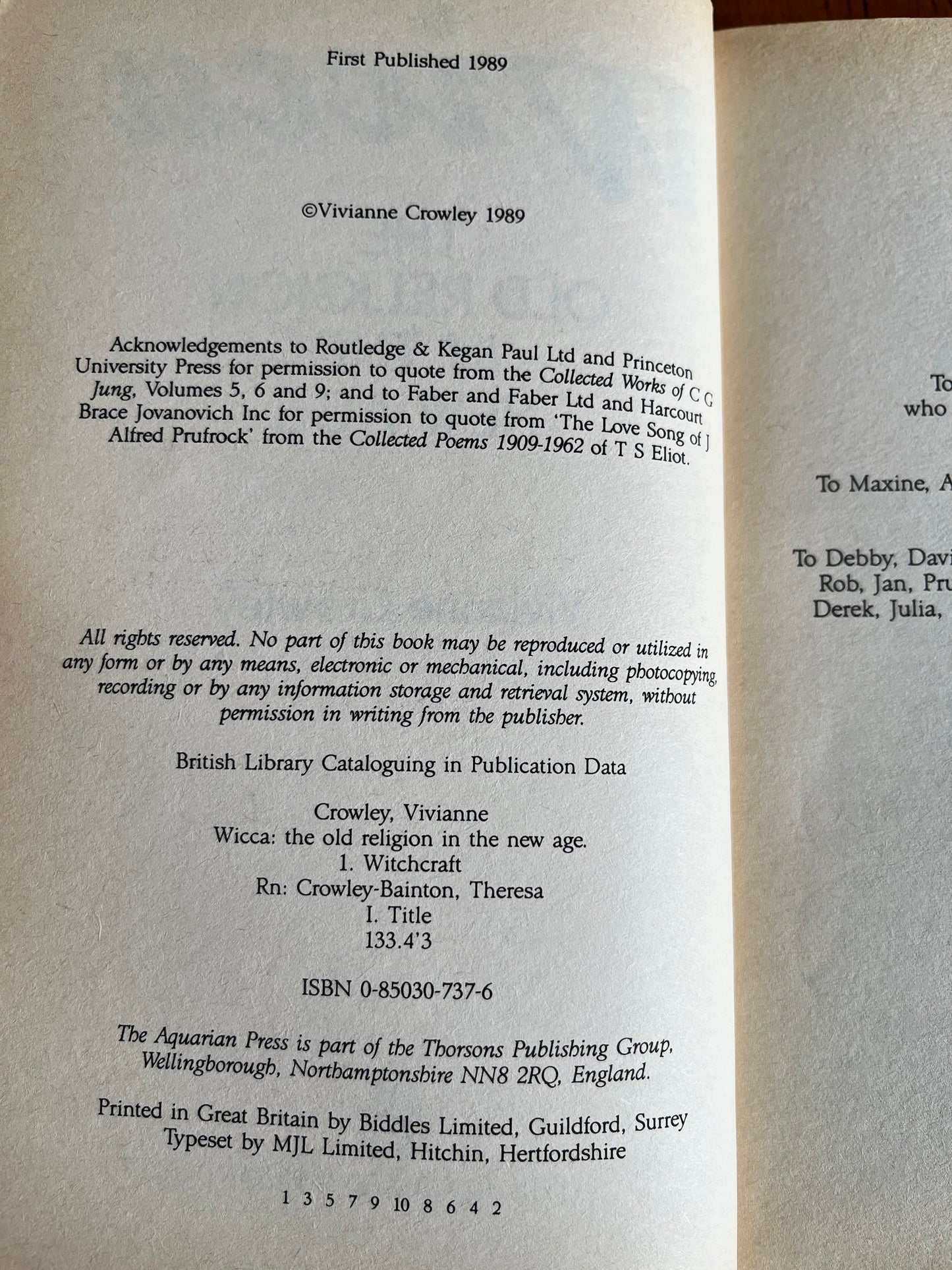 Wicca: The Old Religion in the New Age - Vivianne Crowley