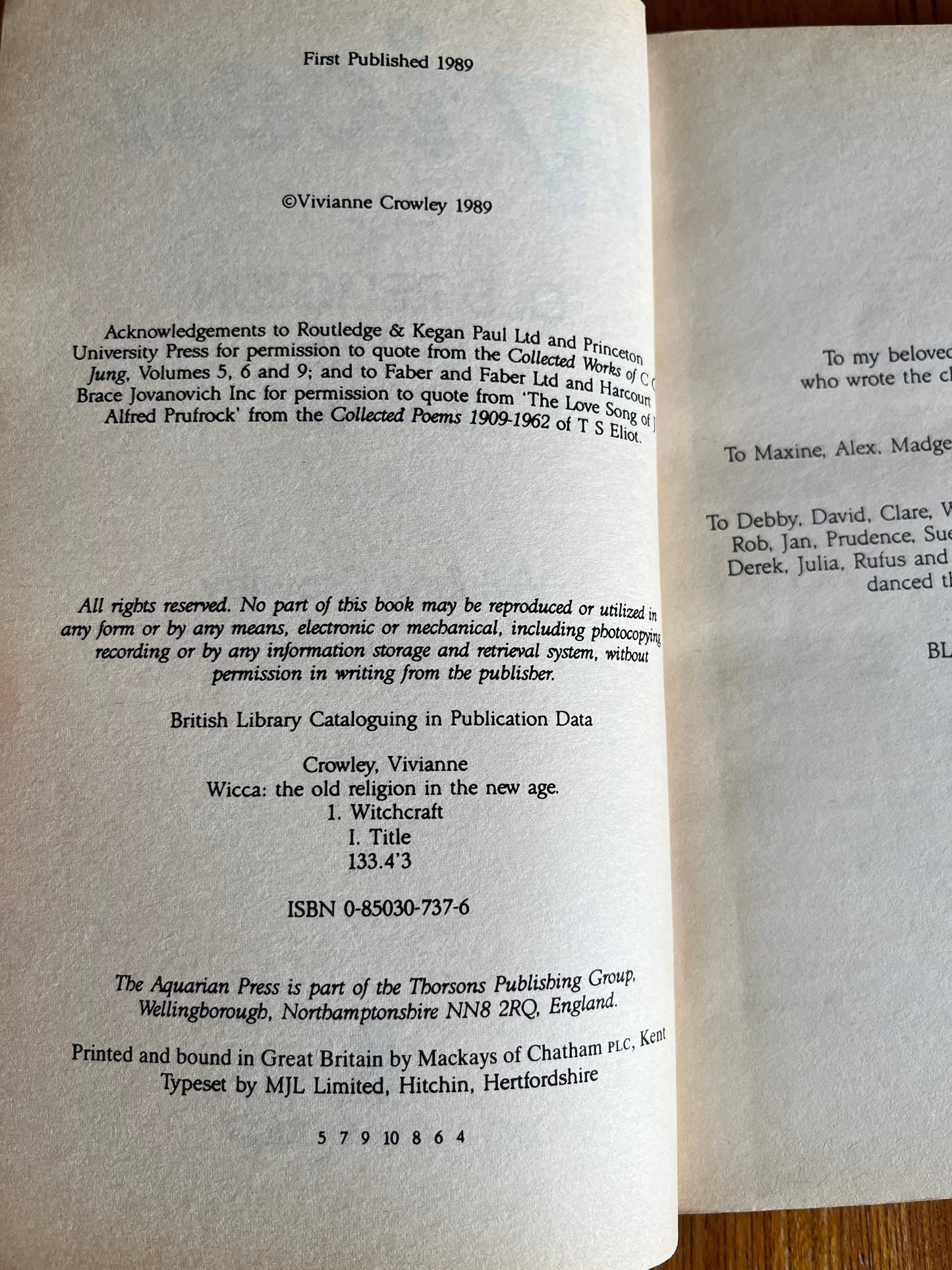 Wicca: The Old Religion in the New Age - Vivianne Crowley