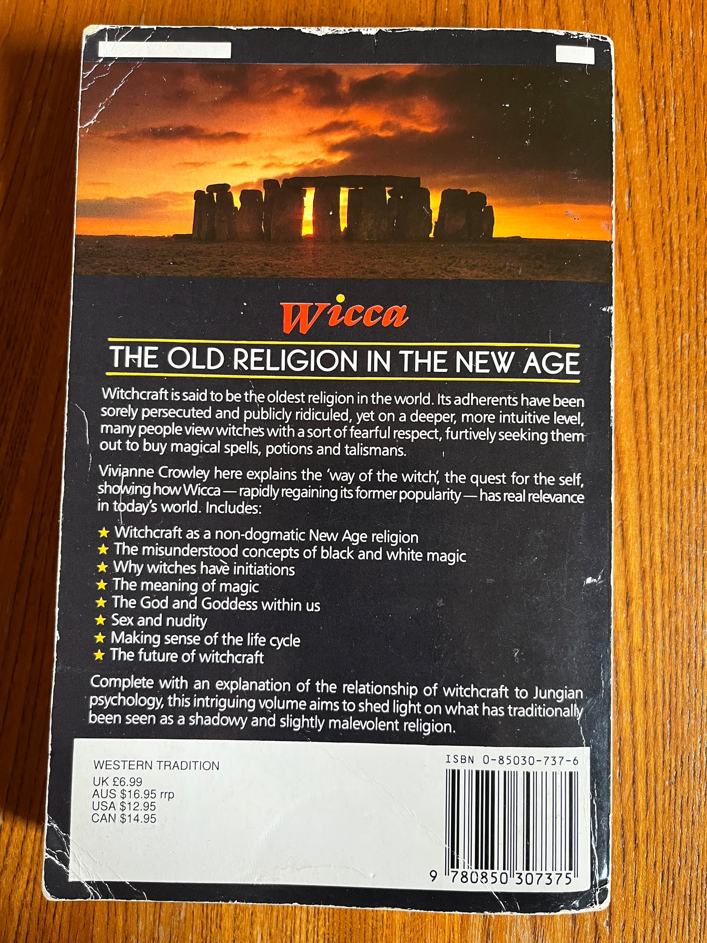 Wicca: The Old Religion in the New Age - Vivianne Crowley