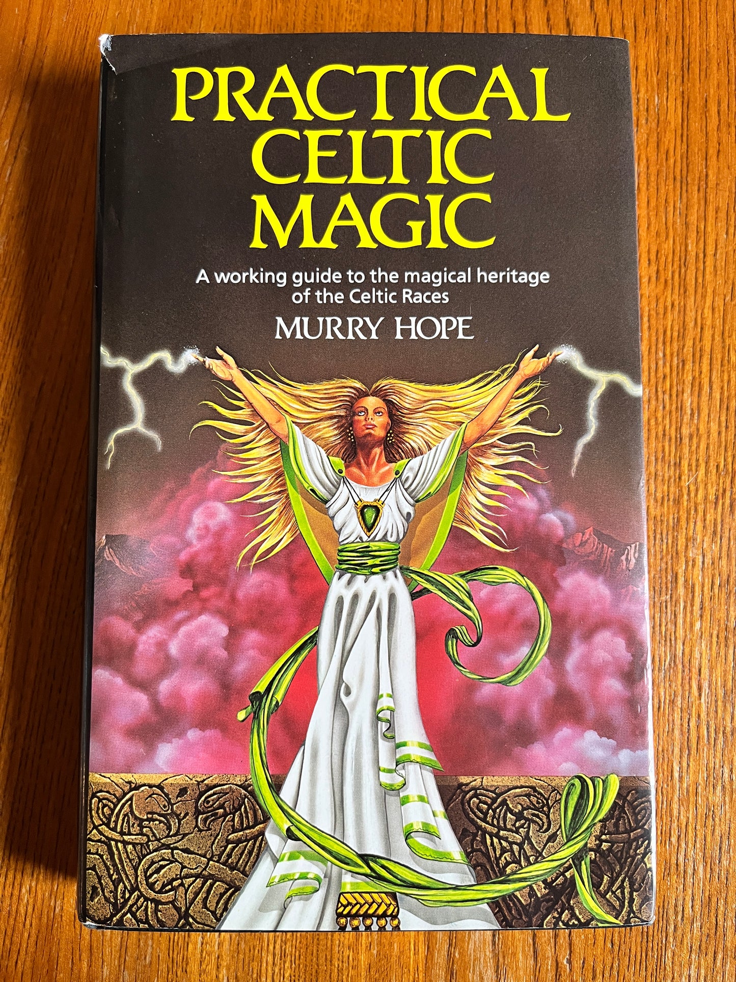 Practical Celtic Magic - Murray Hope (Hardback)