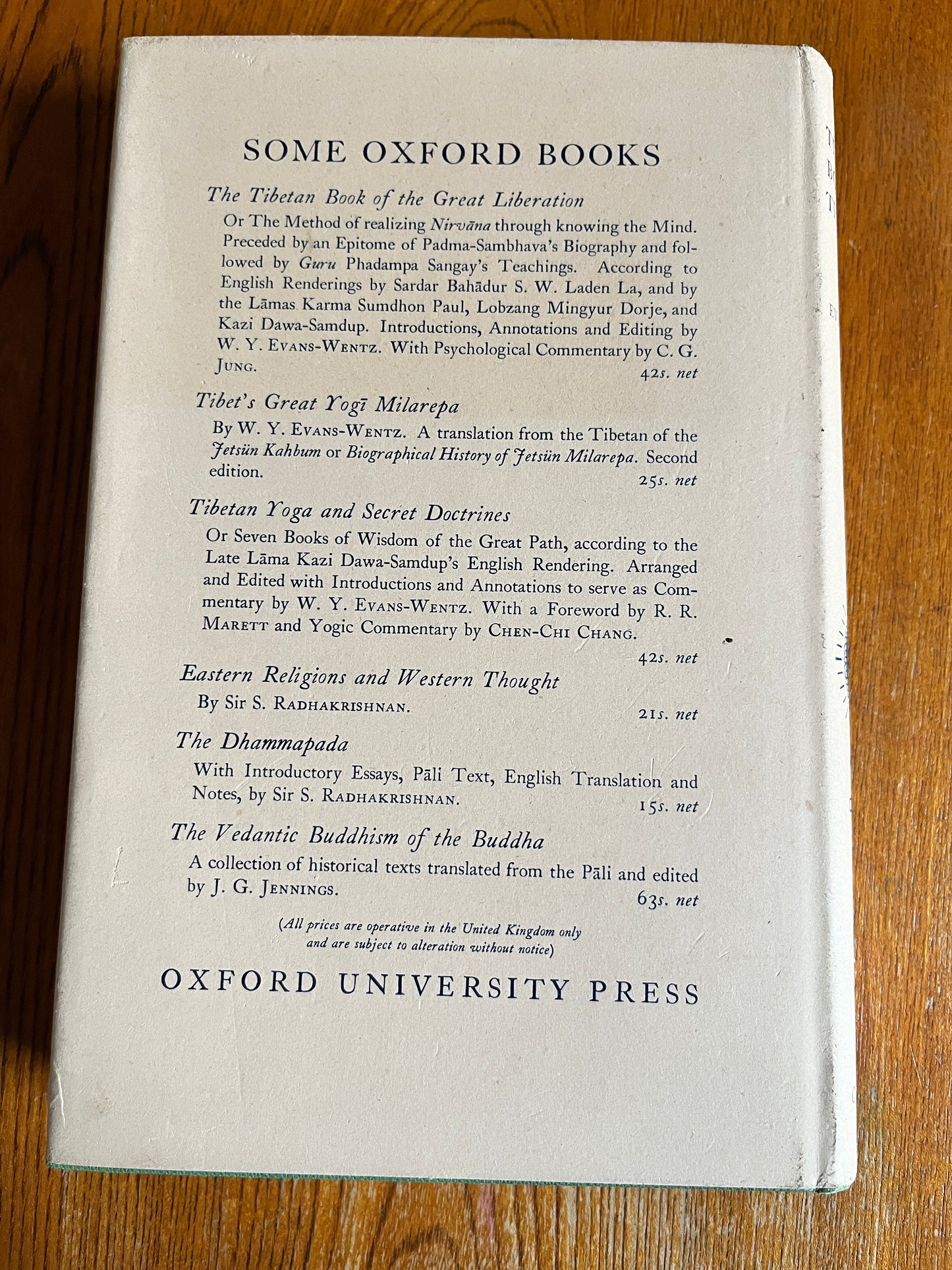 The Tibetan Book of the Dead - Lāma Kazi Dawa-Samdup, CG Jung and W Y Evans-Wentz (1960 Third Edition)