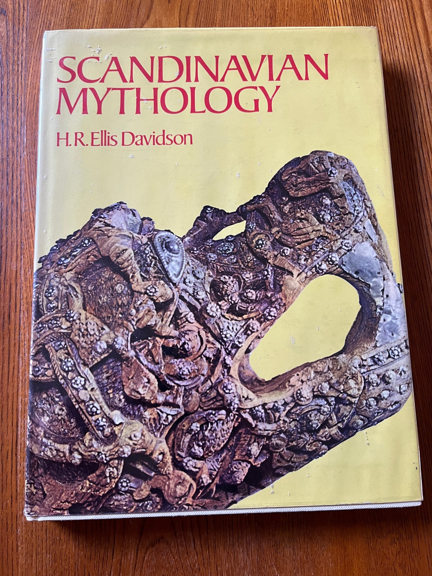 Scandinavian Mythology - H R Ellis Davidson