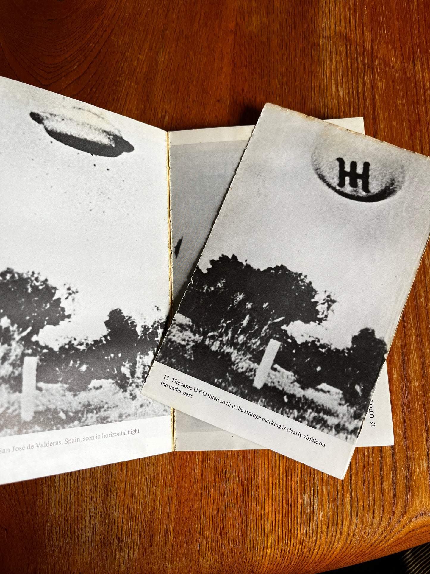 Mysterious Visitors: The UFO Story - Brinsley Le Poer Trench (1975 Pan Books)