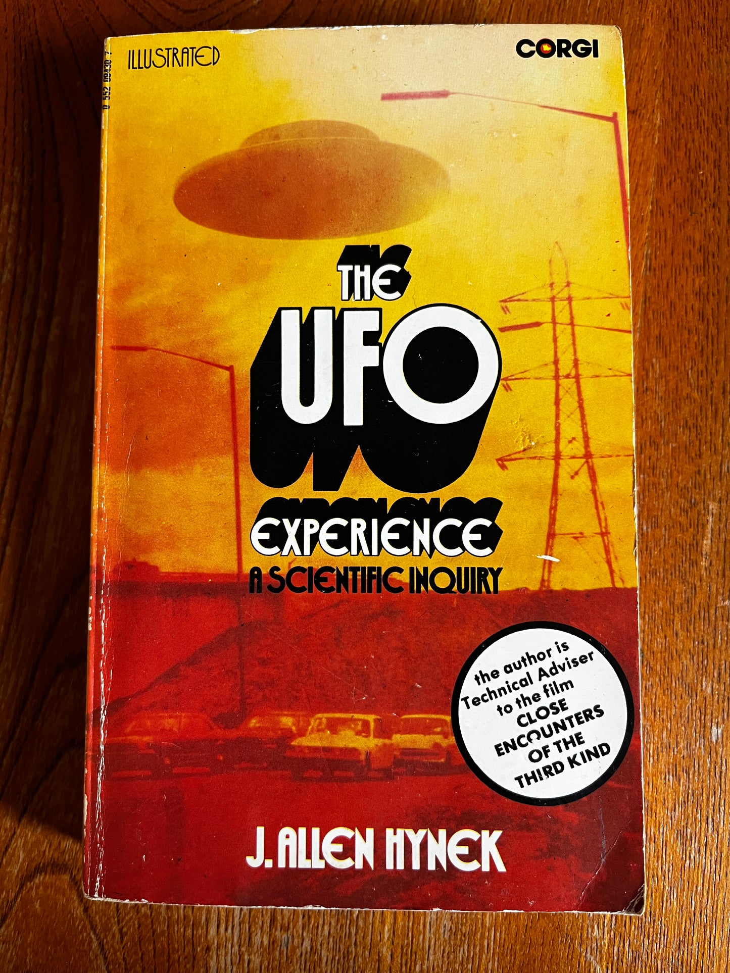 The UFO Experience: A Scientific Enquiry - J Allen Hynek