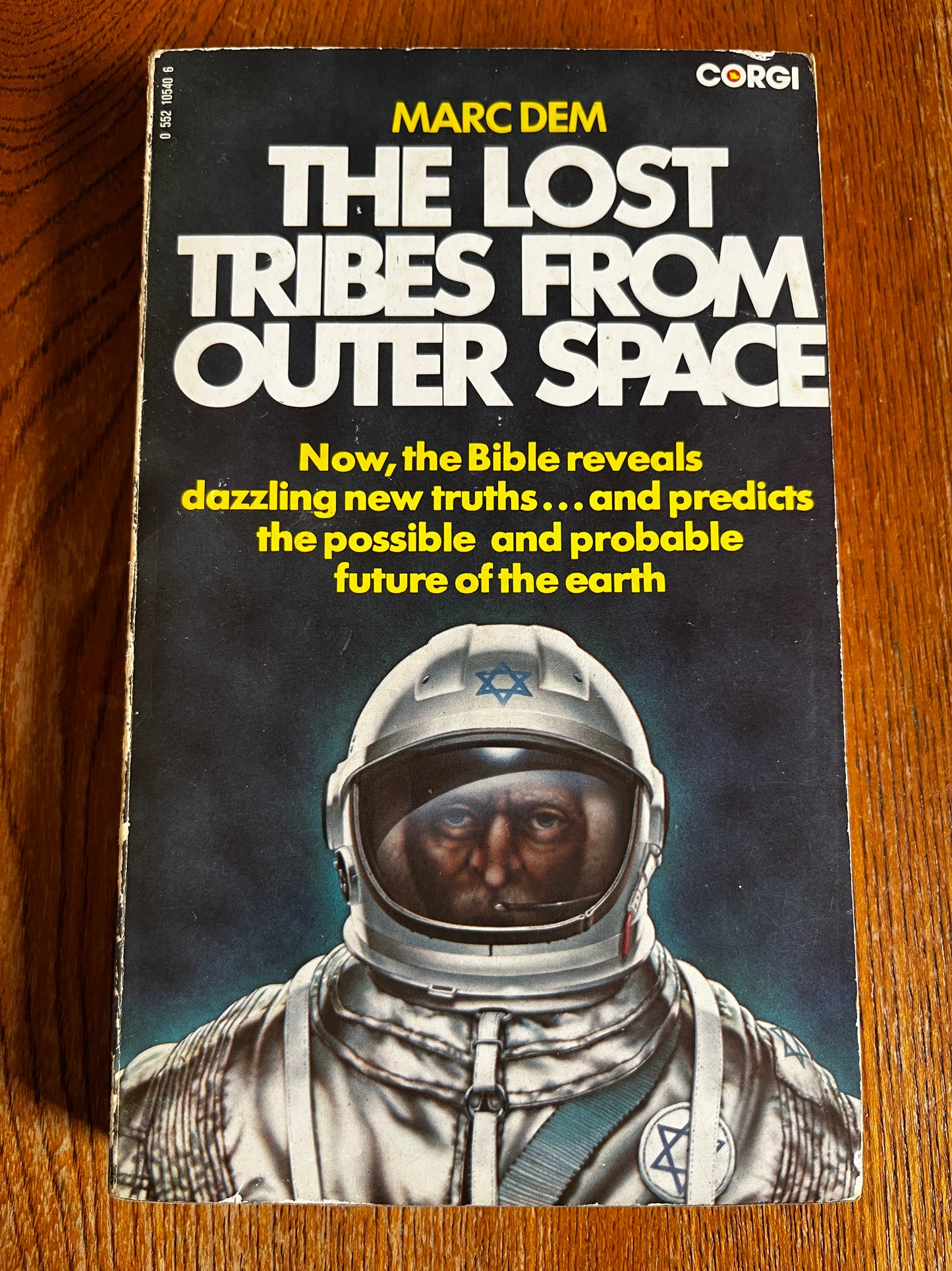 The Lost Tribes From Outer Space - Marc Dem (1977 First Edition Corgi)