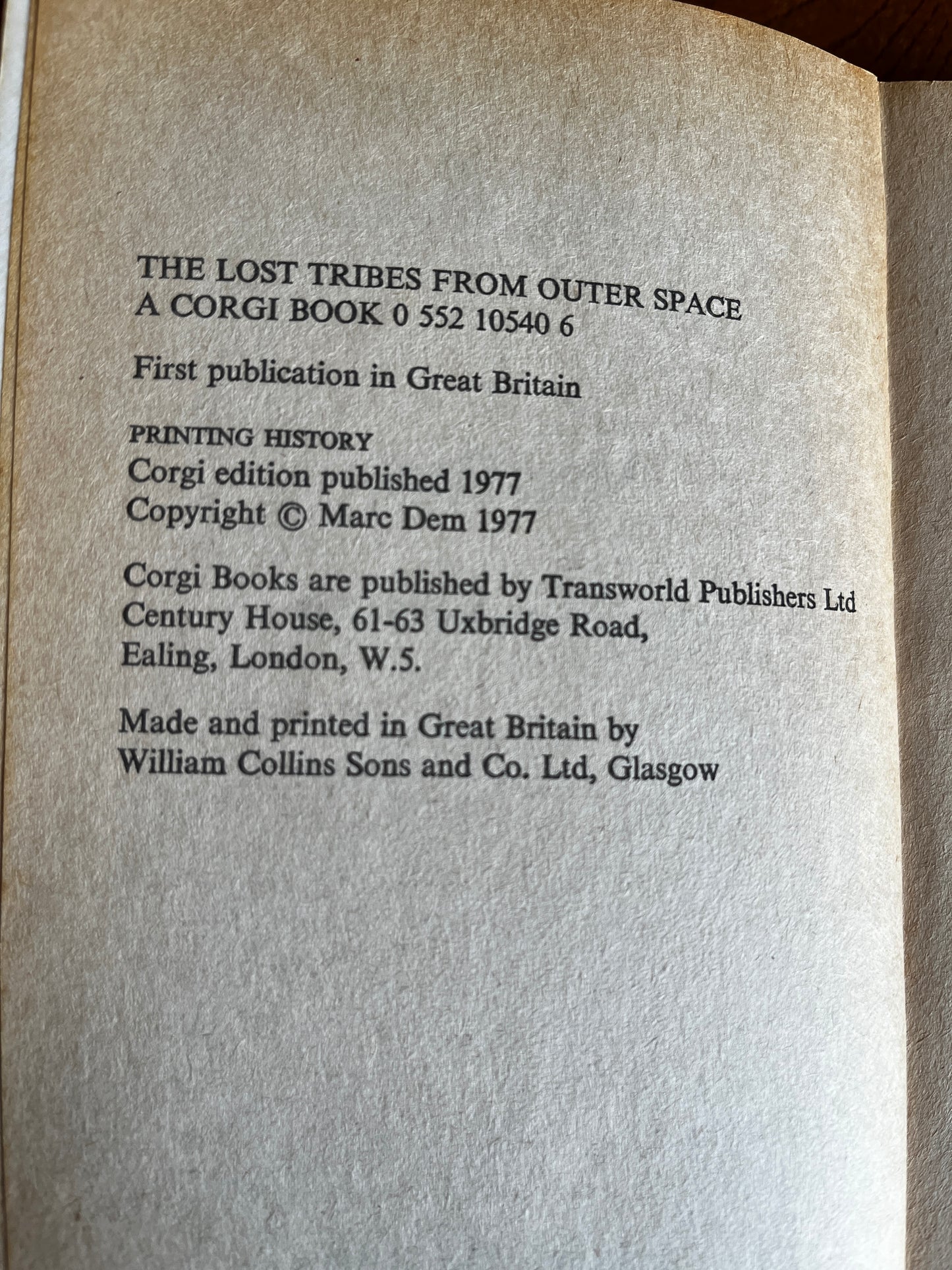 The Lost Tribes From Outer Space - Marc Dem (1977 First Edition Corgi)