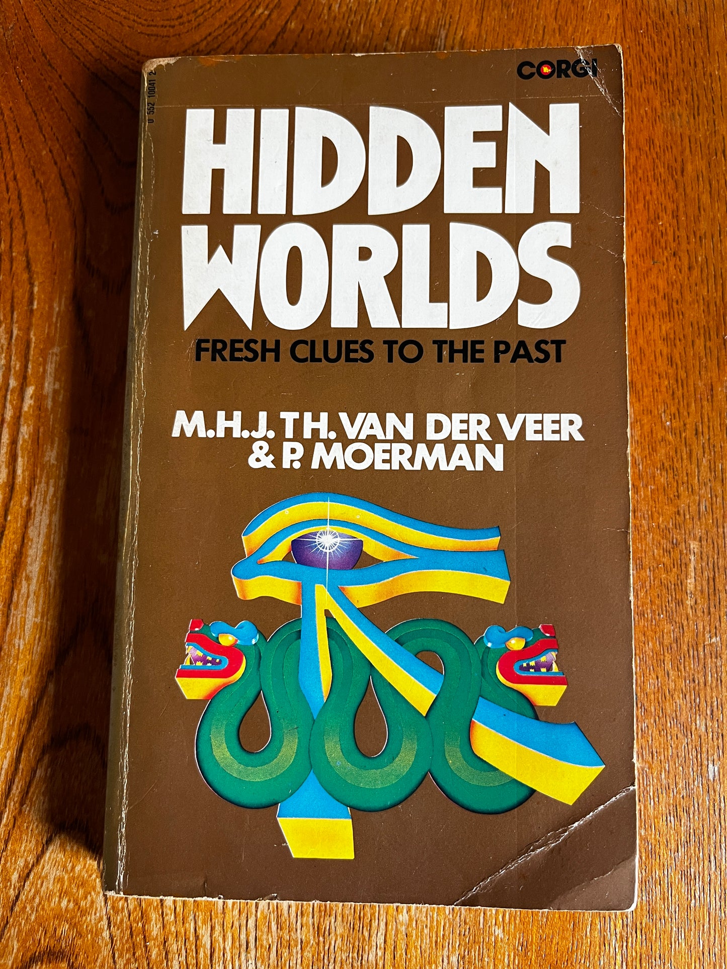 Hidden Worlds - TH Van Der Veer & P Moerman (Corgi 1975)