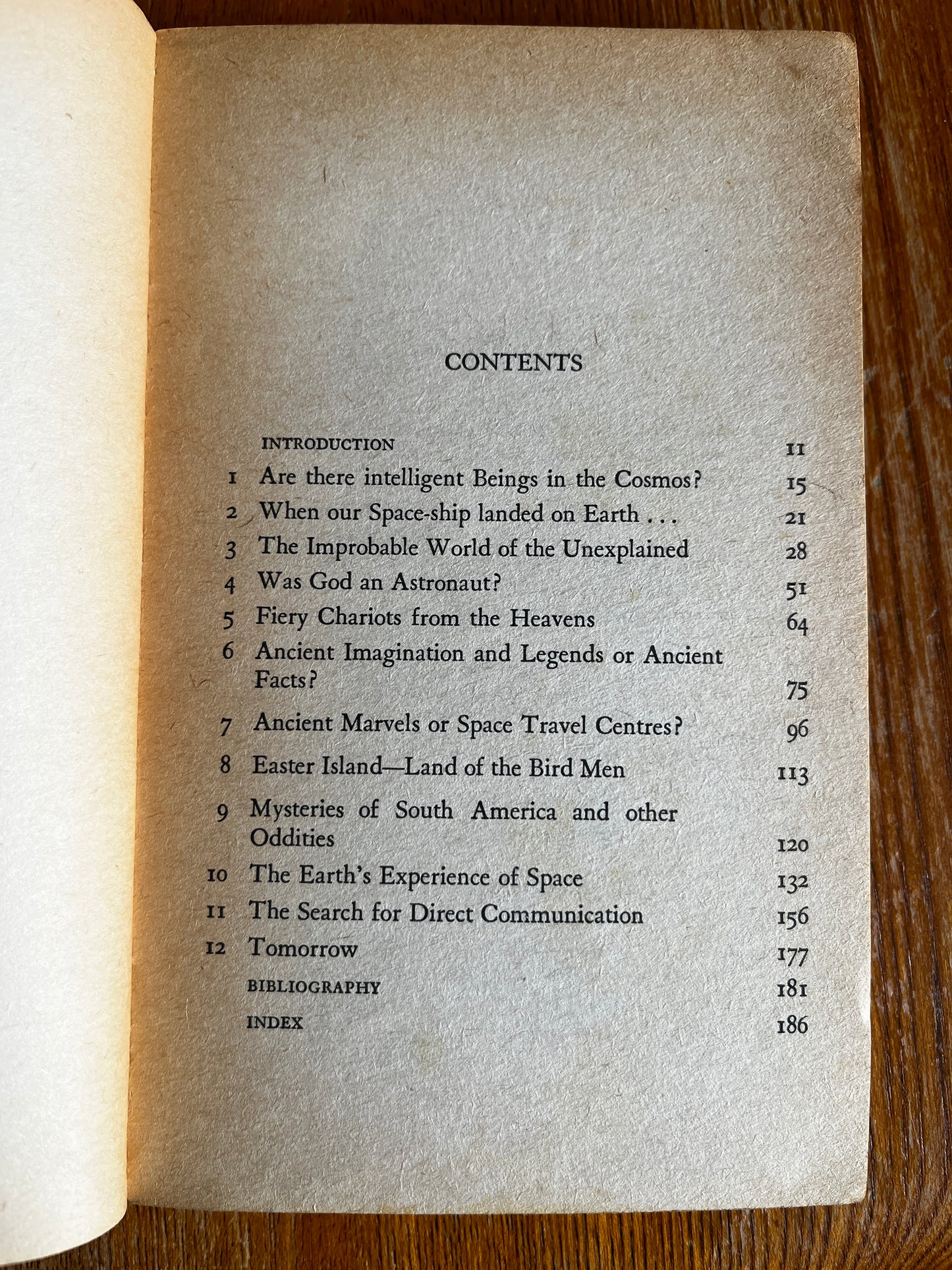 Chariots of the Gods? - Erich Von Daniken (1973 Corgi)