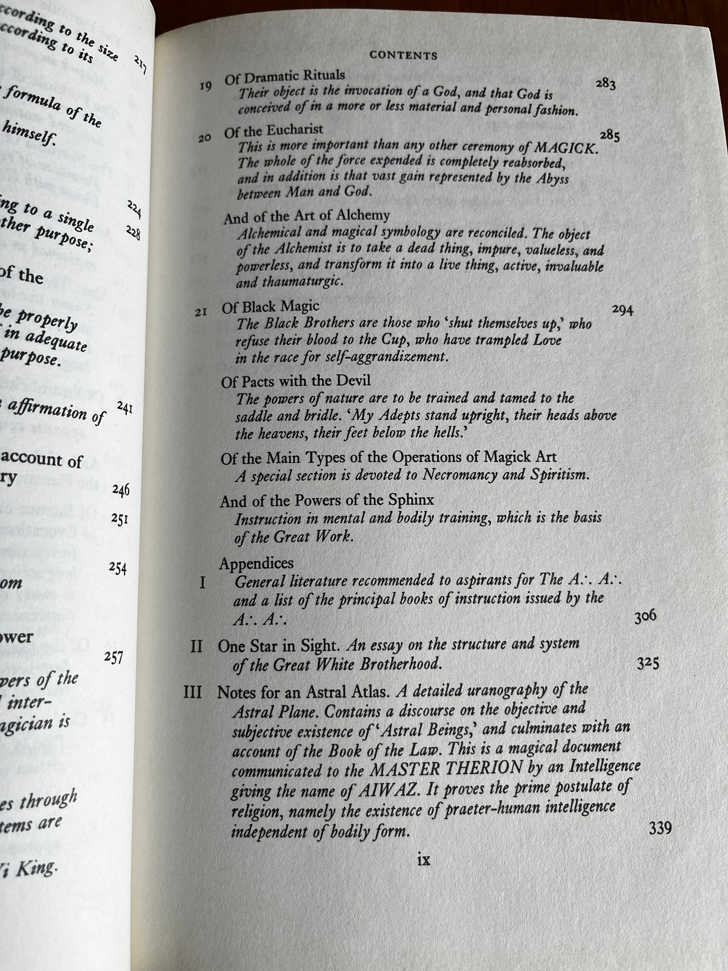 Magick - Aleister Crowley (ed Kenneth Grant & John Symonds)