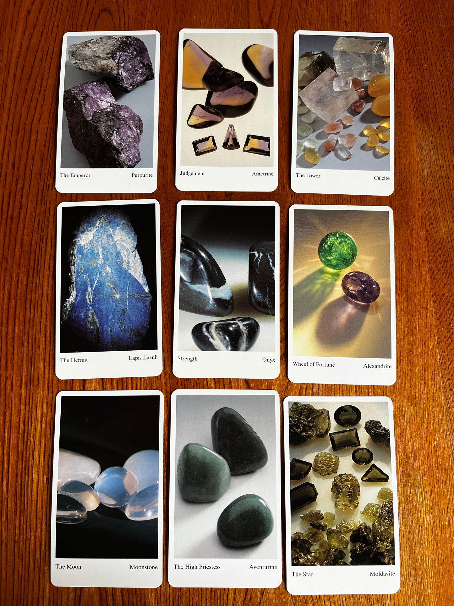 The Tarot of Gemstones and Crystals (1996)