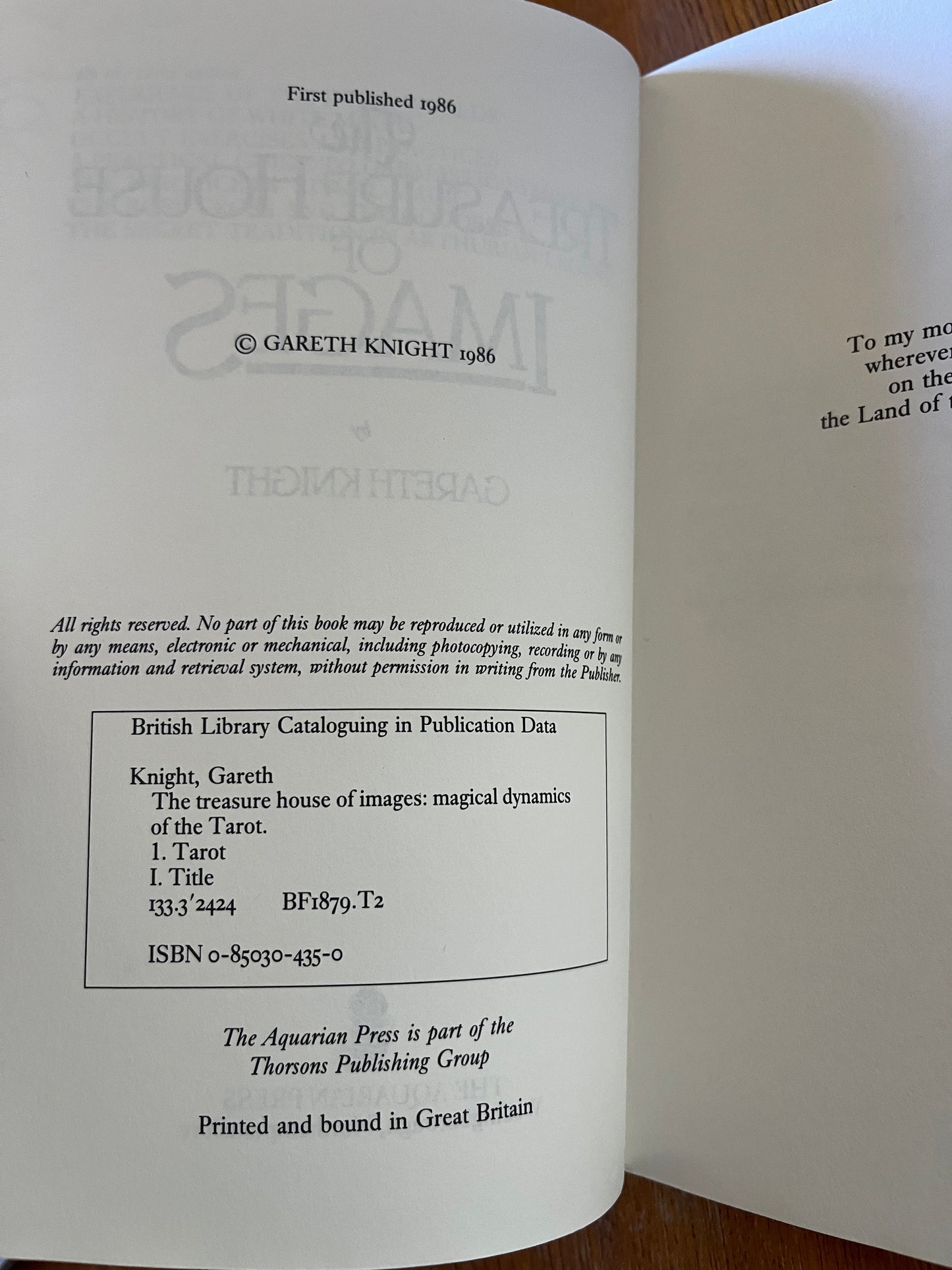 Tarot Symbology: The Treasure House of Images - Gareth Knight (1986 First Edition Paperback)
