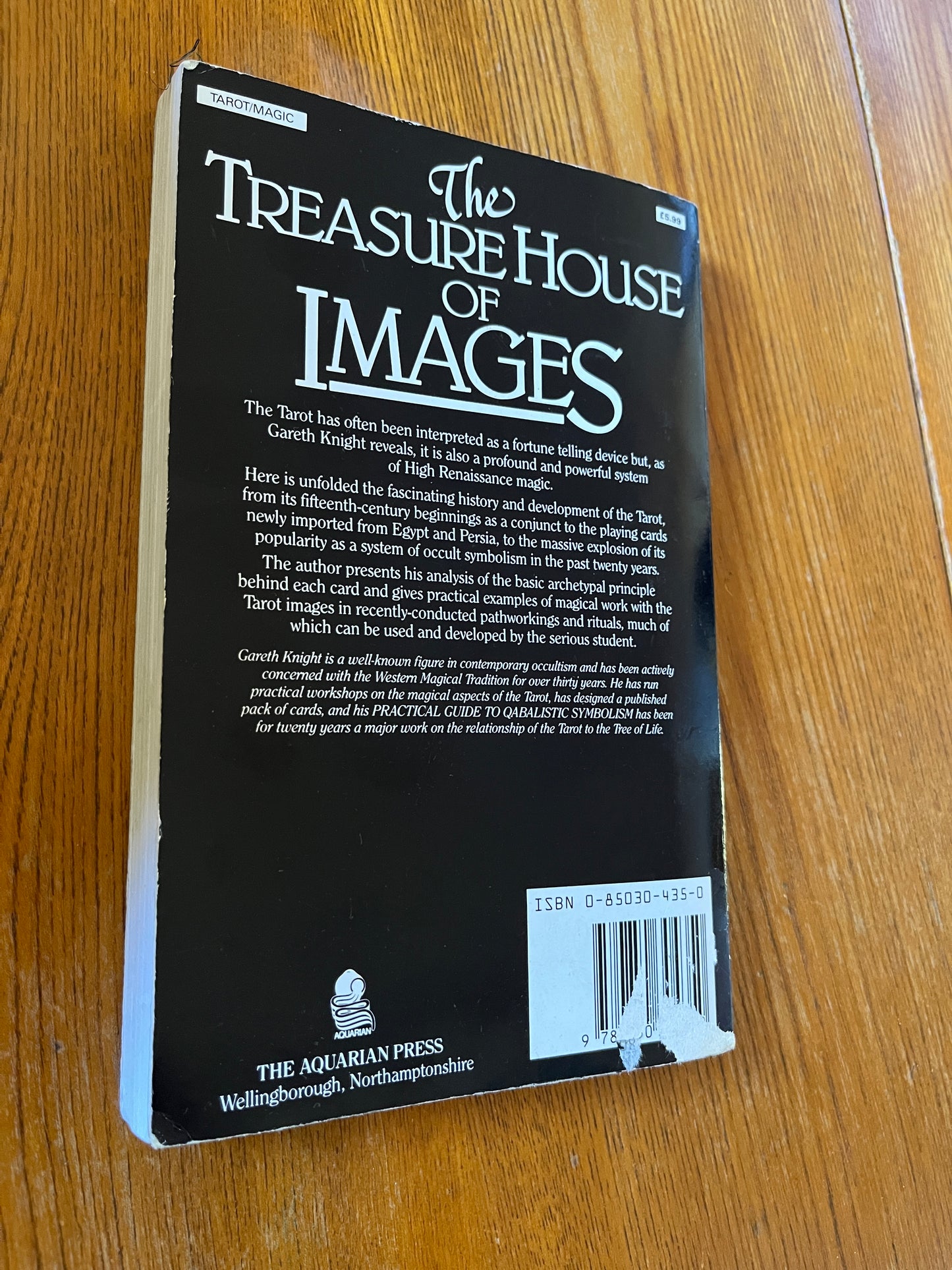 Tarot Symbology: The Treasure House of Images - Gareth Knight (1986 First Edition Paperback)