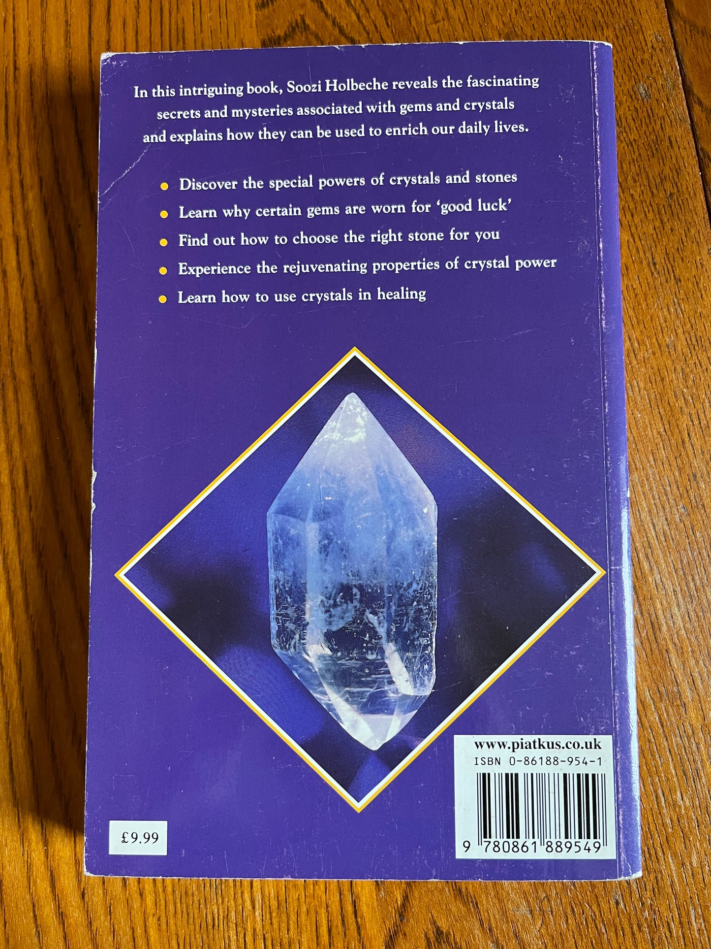 The Power of Gems and Crystals - Soozi Holbeche