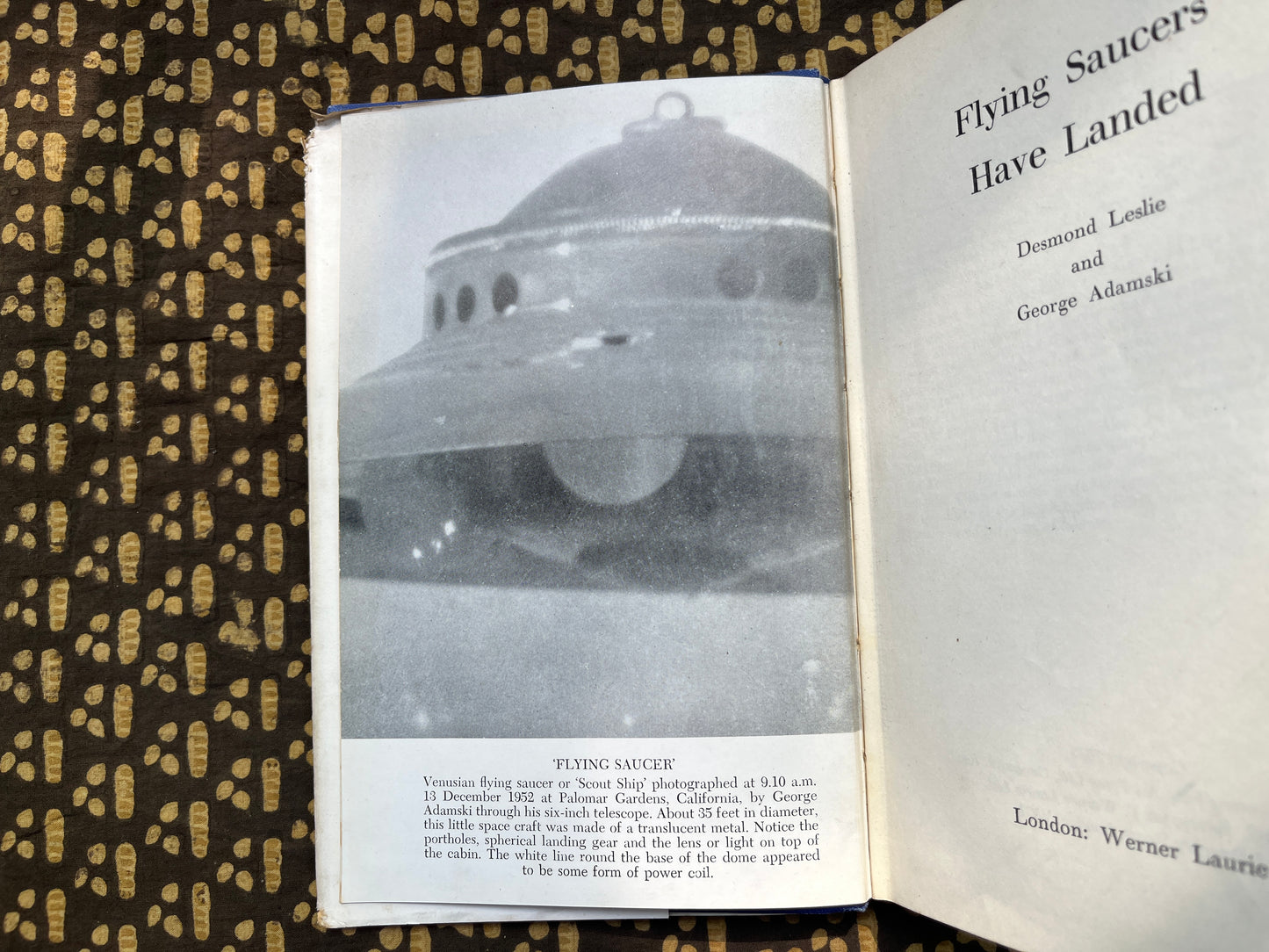 Flying Saucers Have Landed - Desmond Leslie & George Adamski