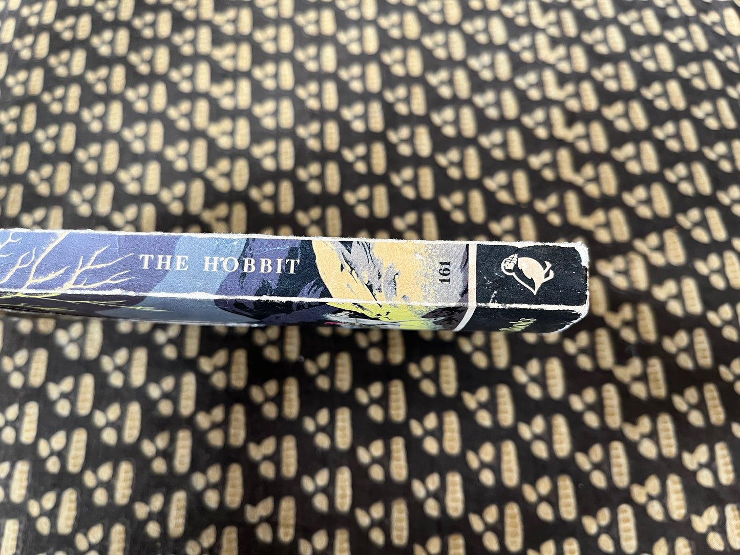 The Hobbit - J. R. R. Tolkien [First Paperback Edition - Puffin Books - 1961]
