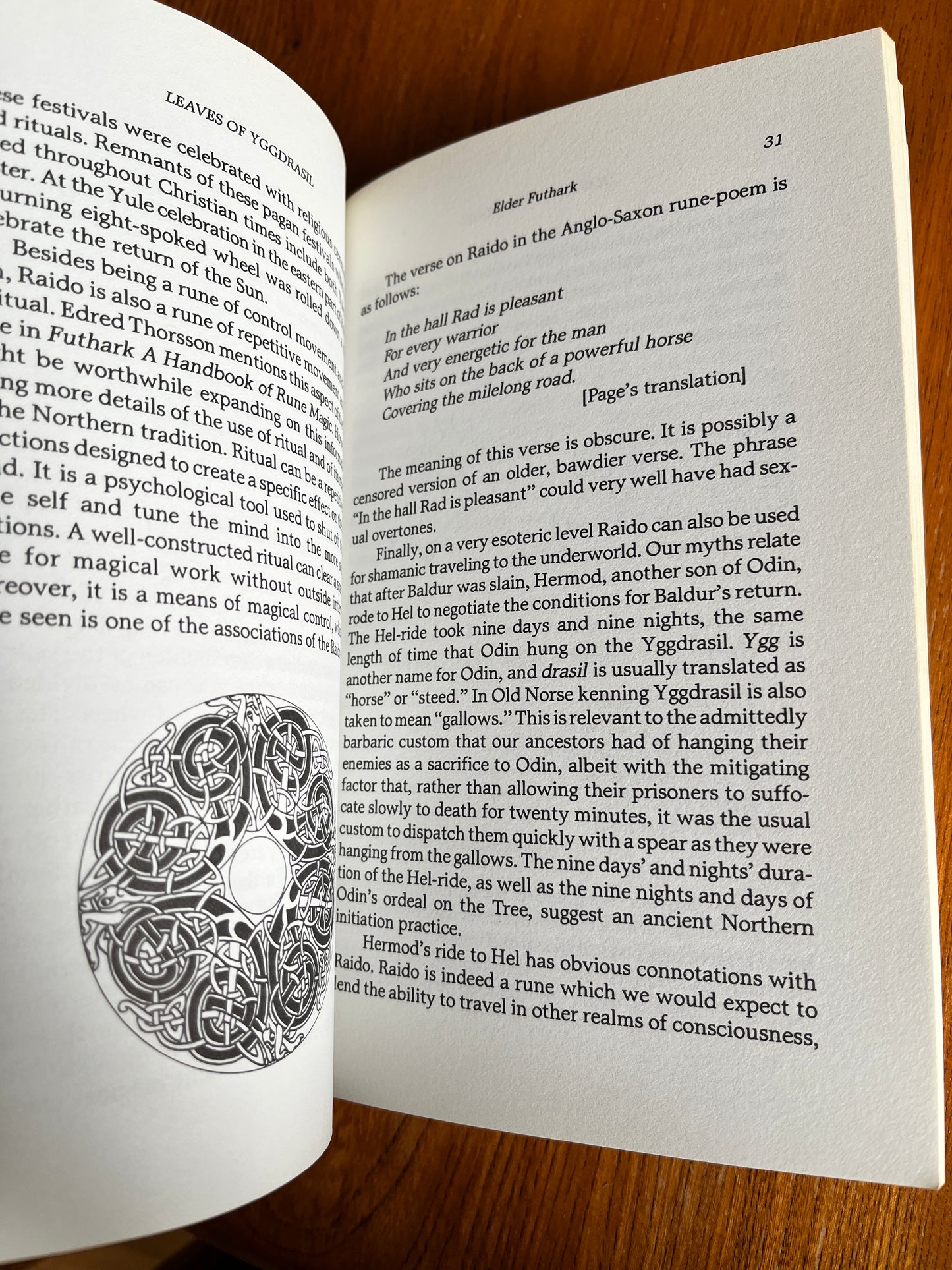 Leaves of Yggdrasil: Runes, Gods, Magic, Feminine Mysteries, Folklore - Freya Aswynn