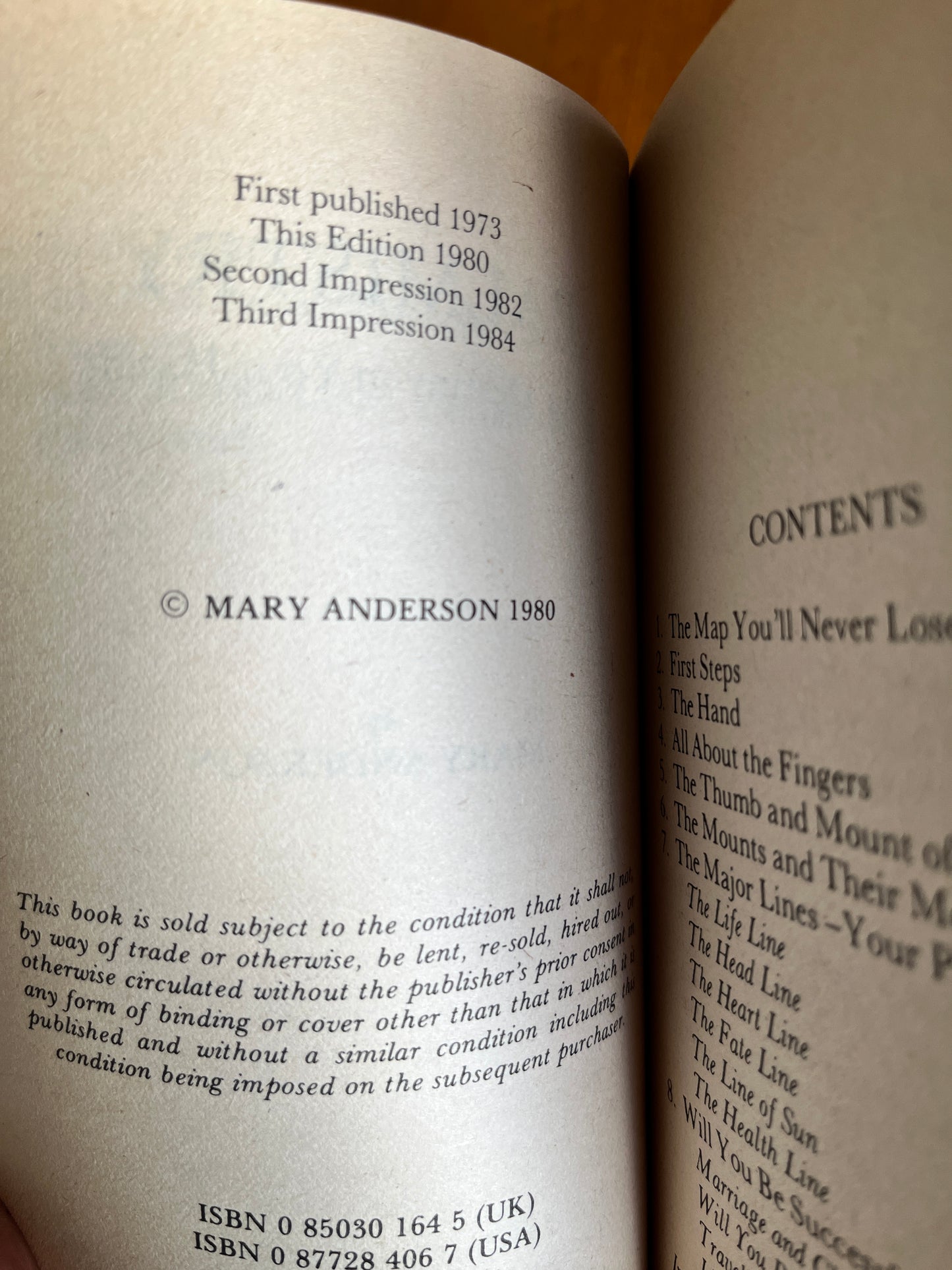 Palmistry - Mary Anderson