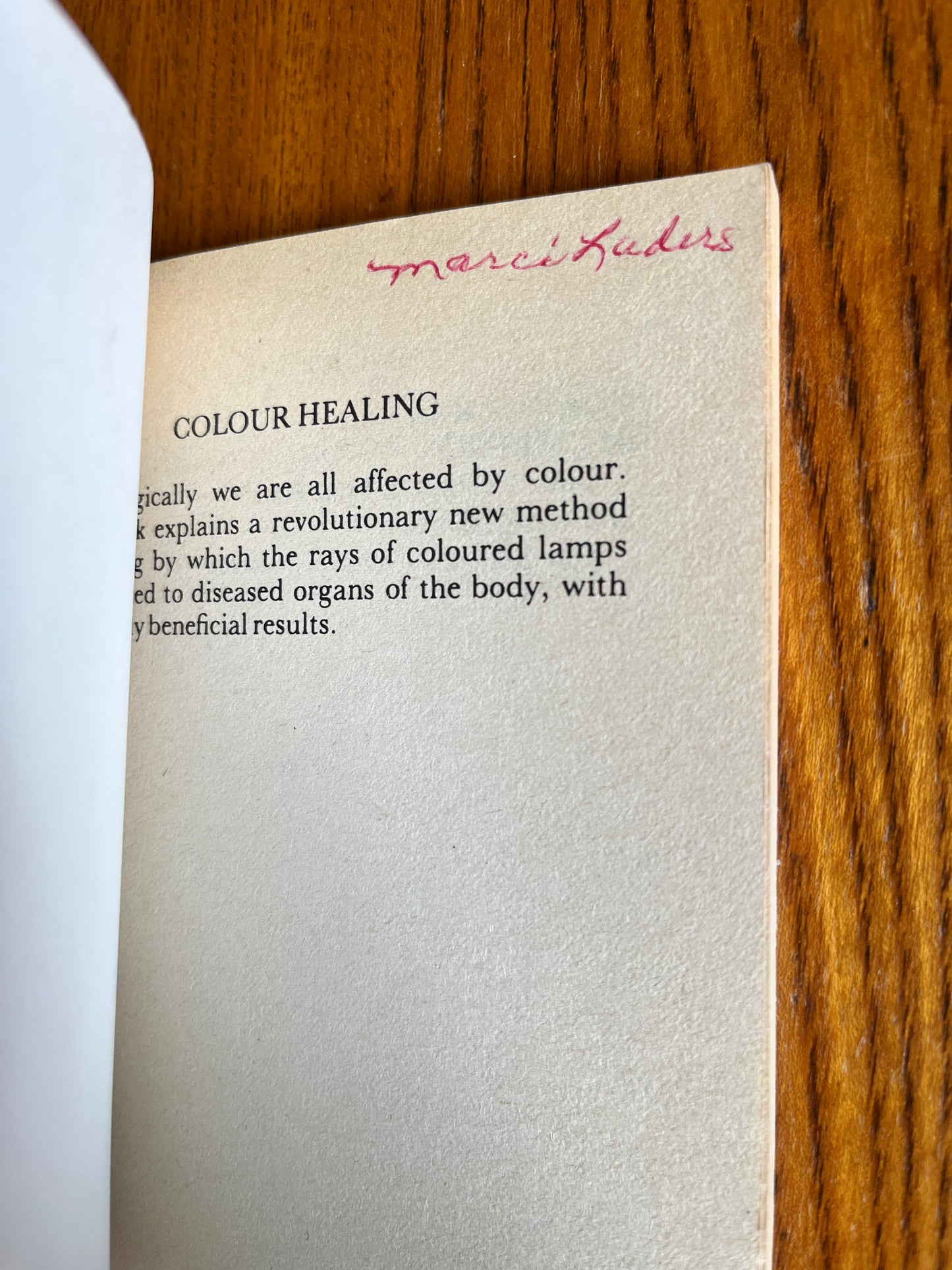 Colour Healing - Mary Anderson
